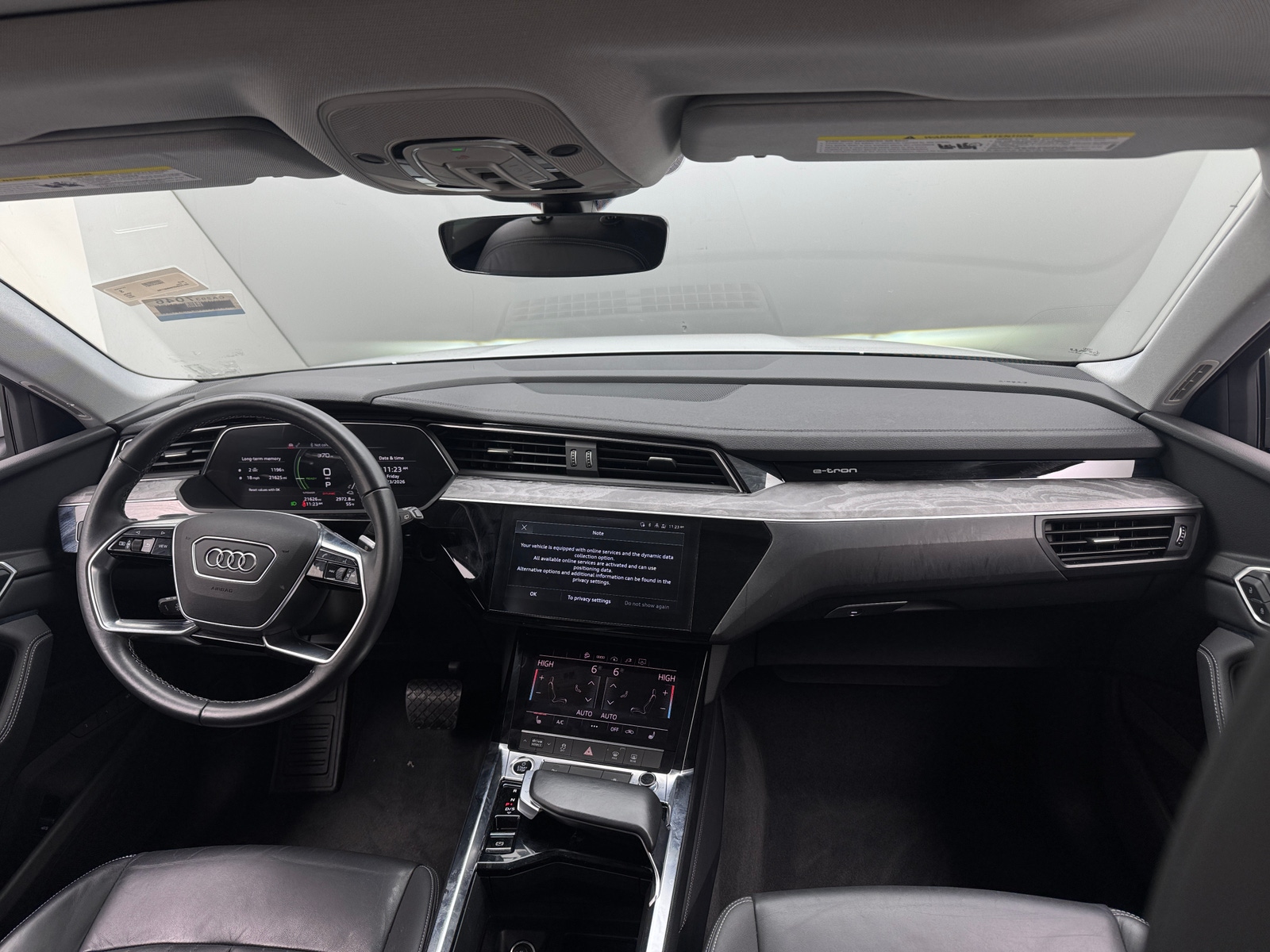 Thumbnail: 2022 Audi e-tron - 2