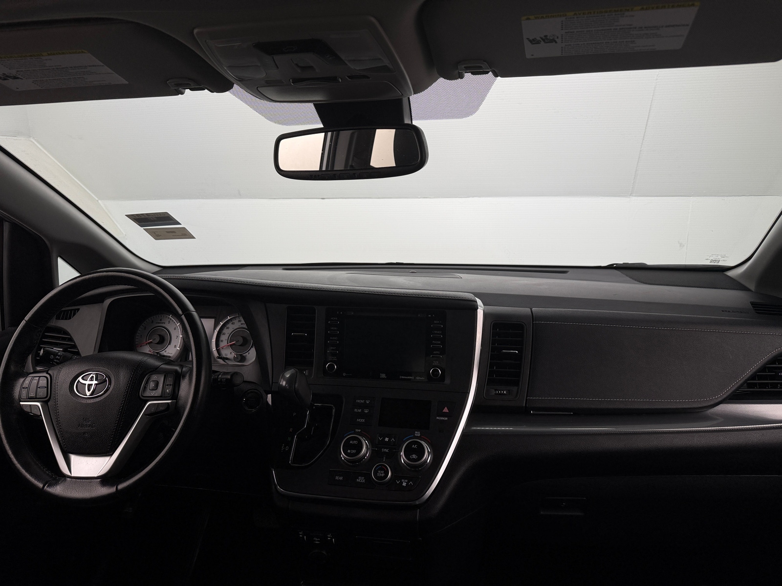 Thumbnail: 2019 Toyota Sienna - 2