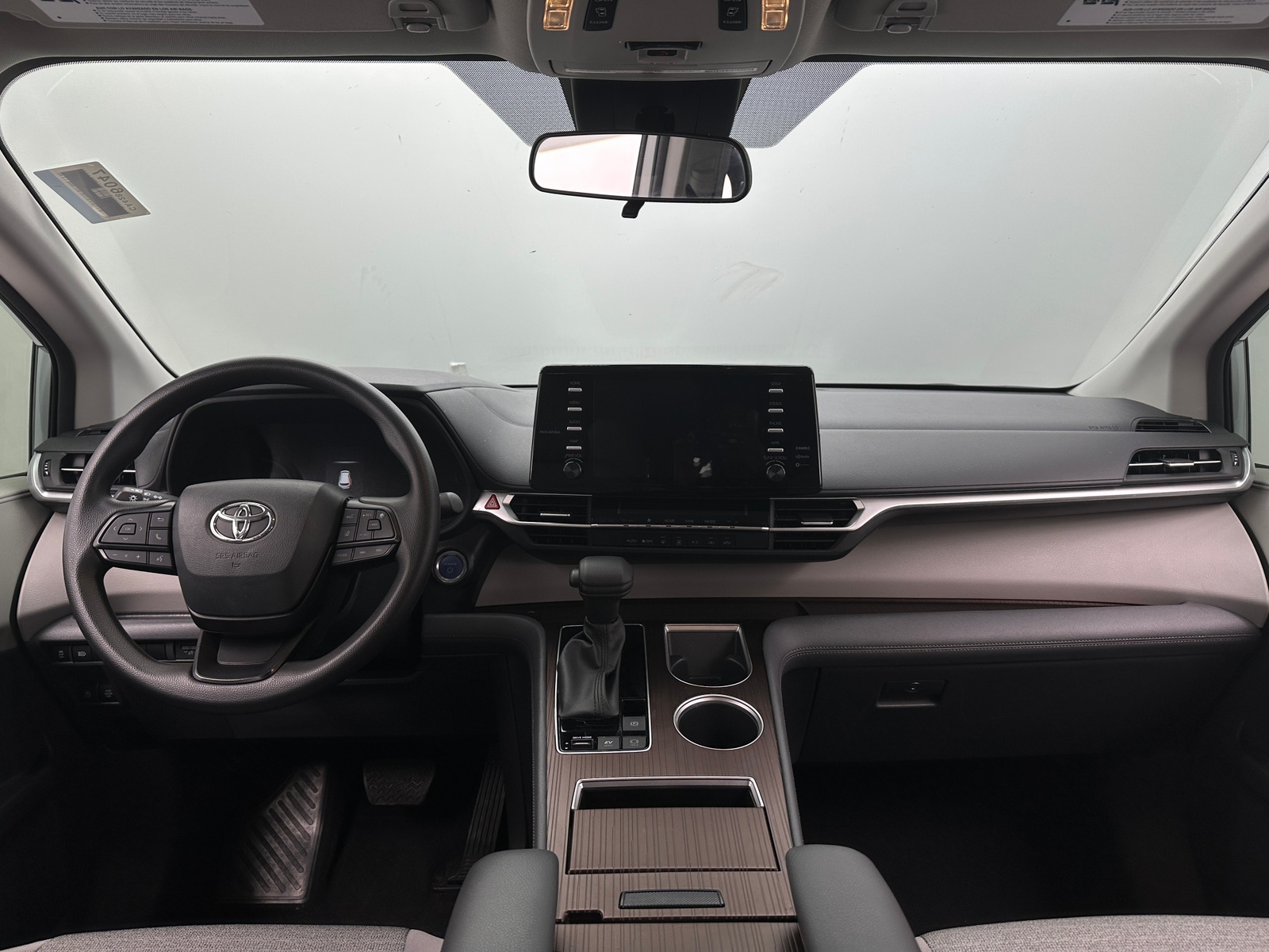 Thumbnail: 2023 Toyota Sienna - 3