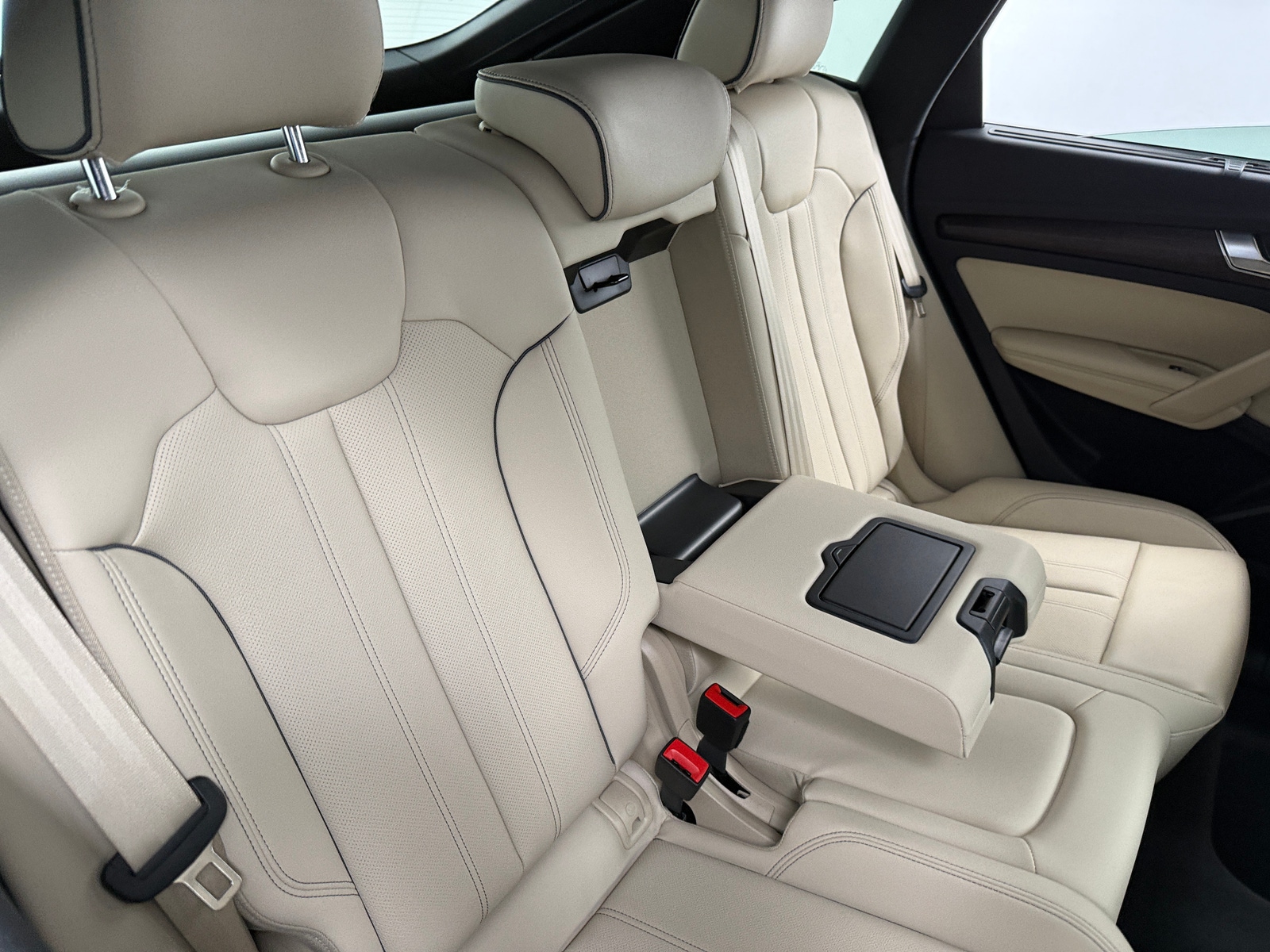 Thumbnail: 2025 Audi Q5 - 5