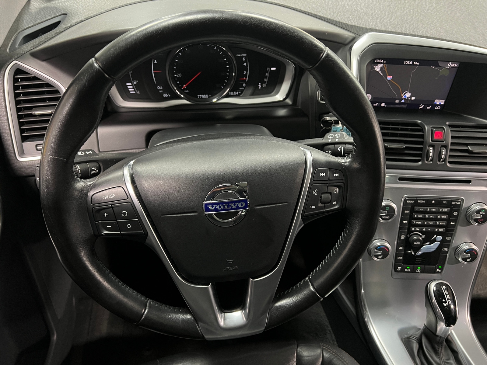 Thumbnail: 2017 Volvo XC60 - 4