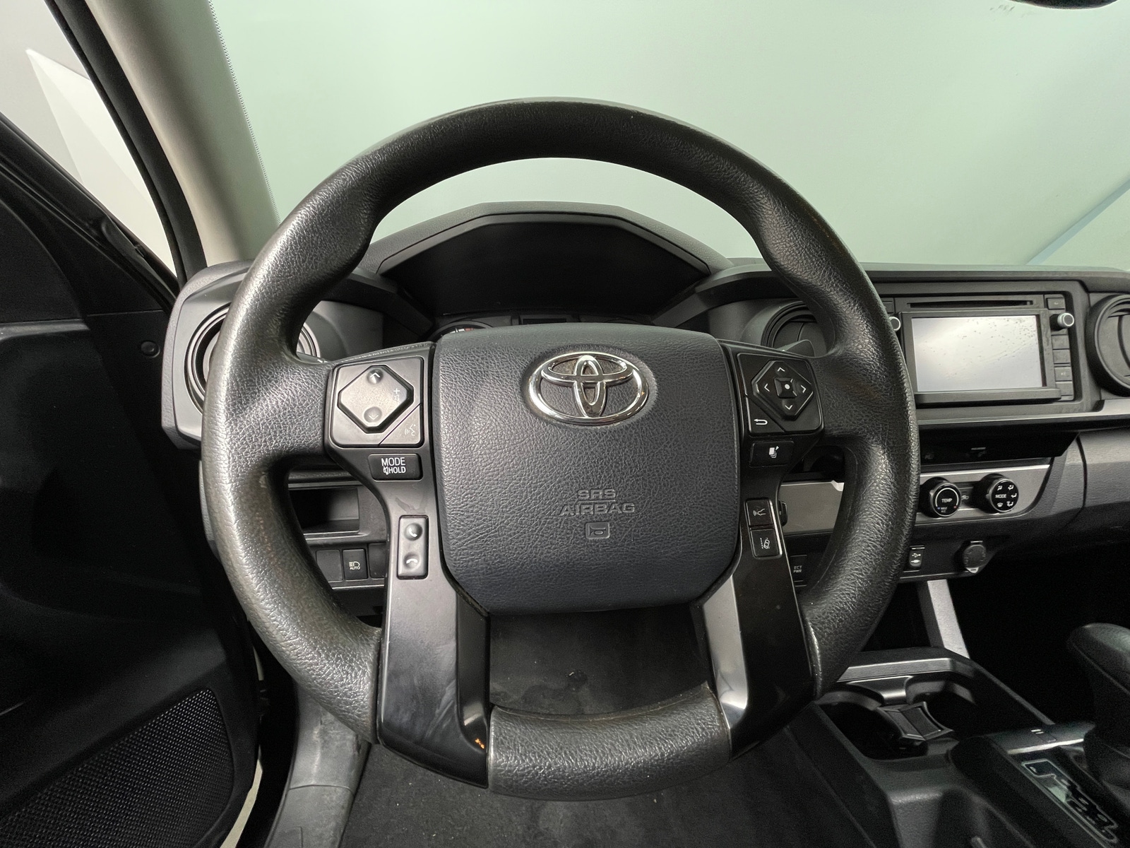 Thumbnail: 2018 Toyota Tacoma - 5