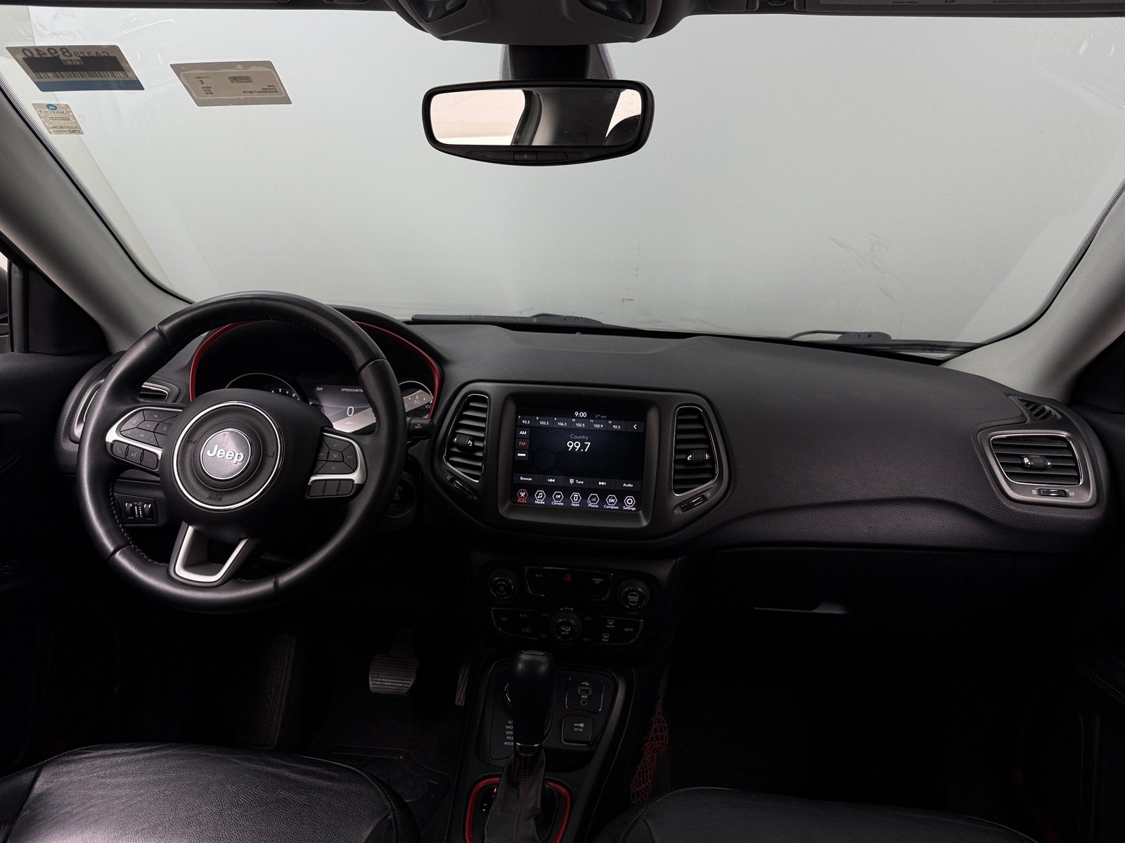 Thumbnail: 2018 Jeep Compass - 3