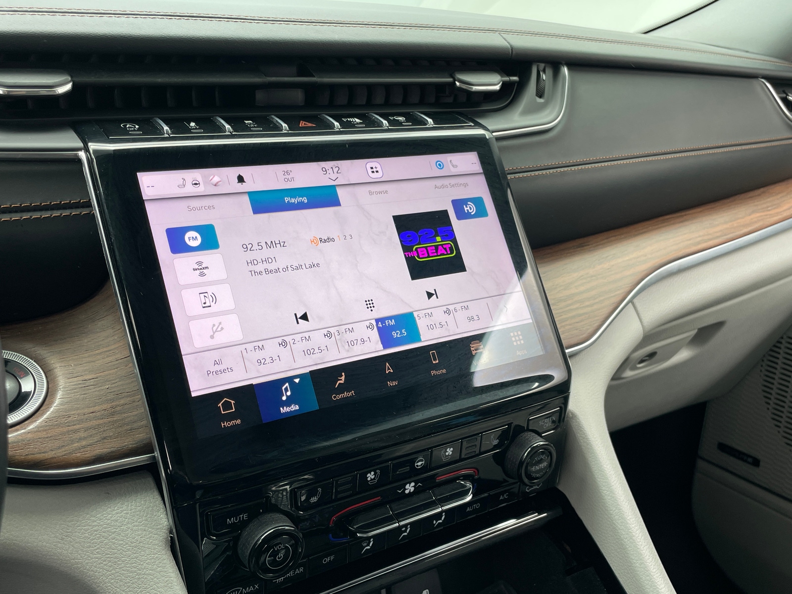 Thumbnail: 2021 Jeep Grand Cherokee L - 3