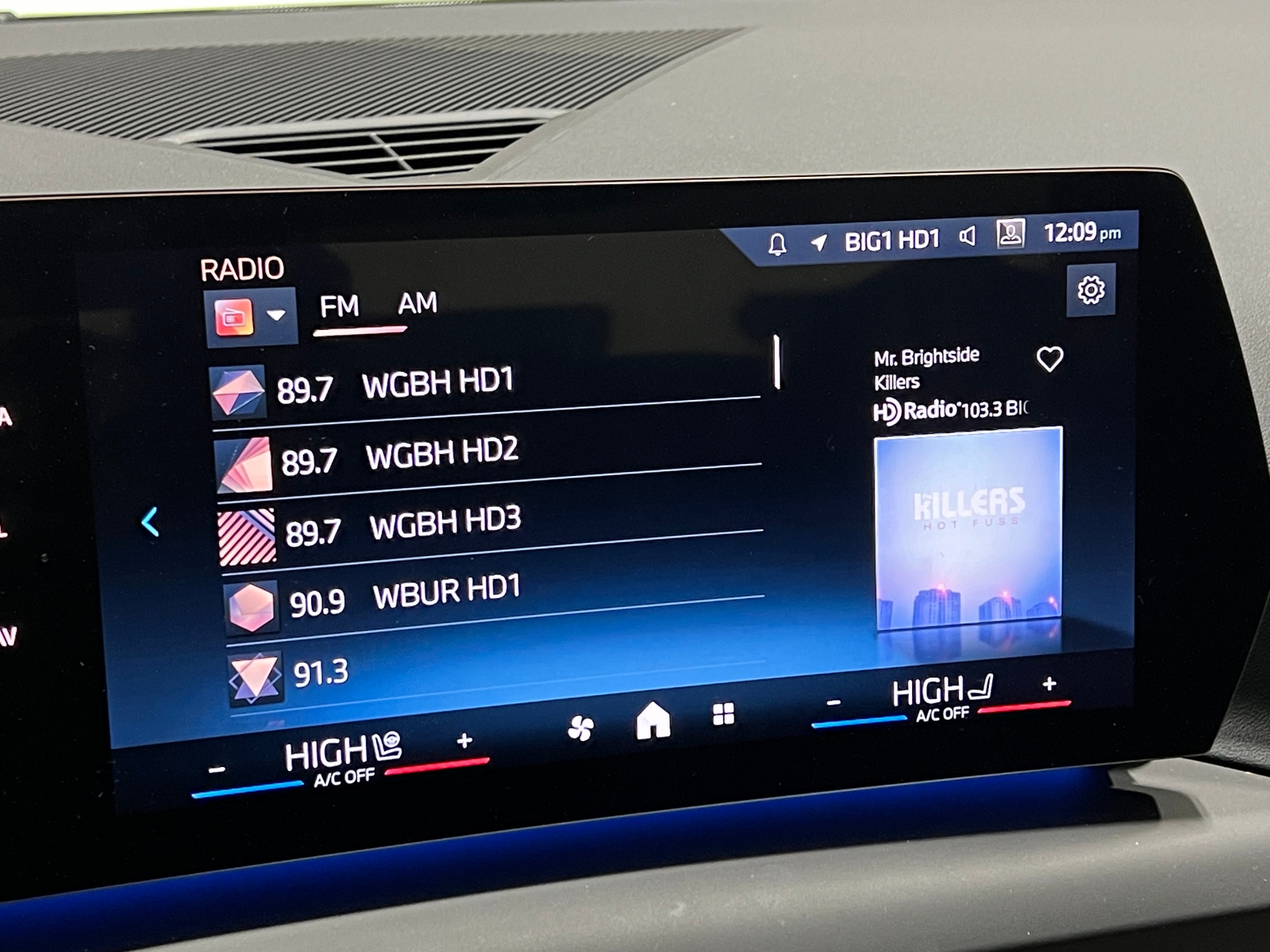 Thumbnail: 2025 BMW 2 Series - 3