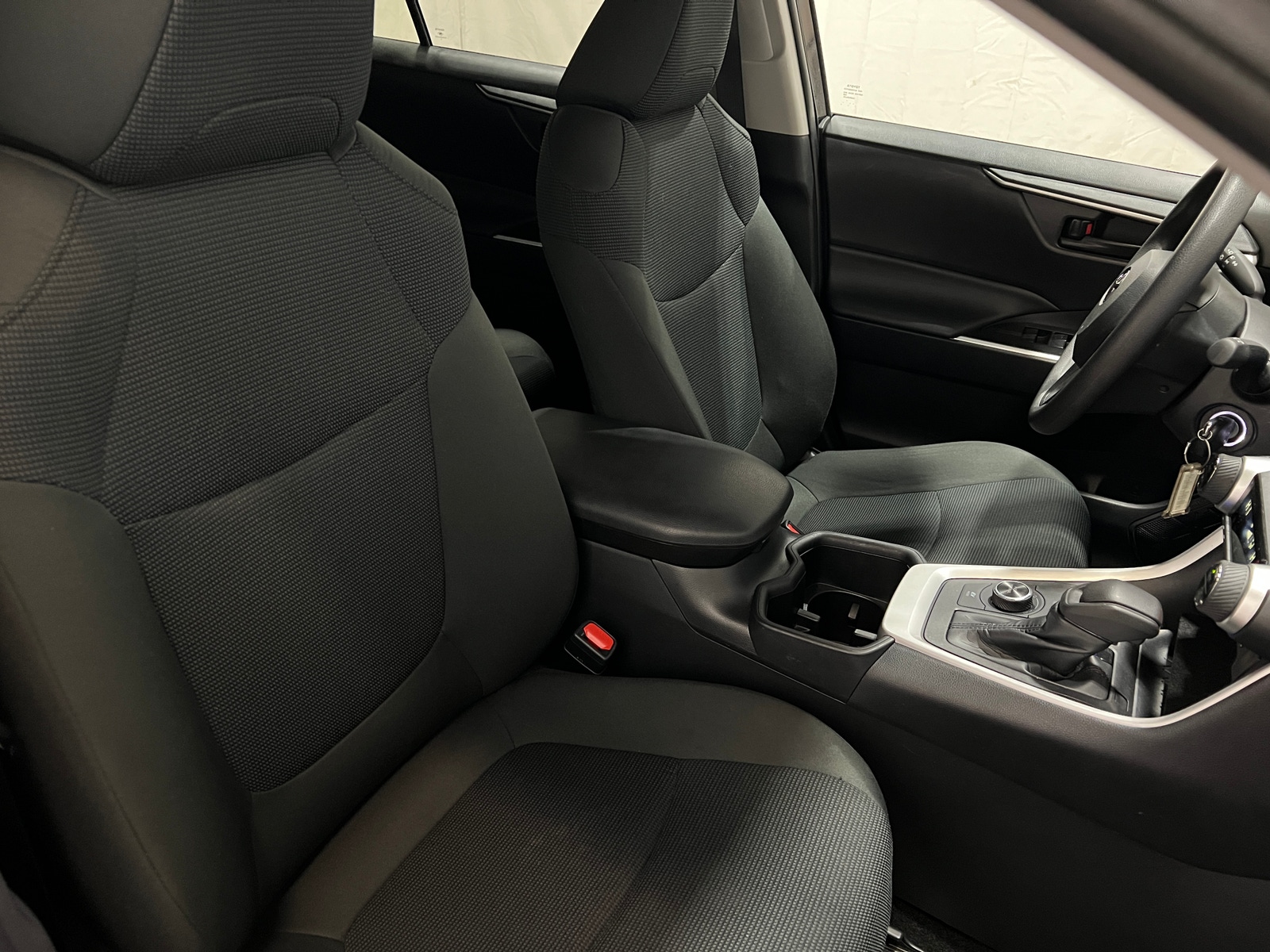 Thumbnail: 2025 Toyota RAV4 - 2