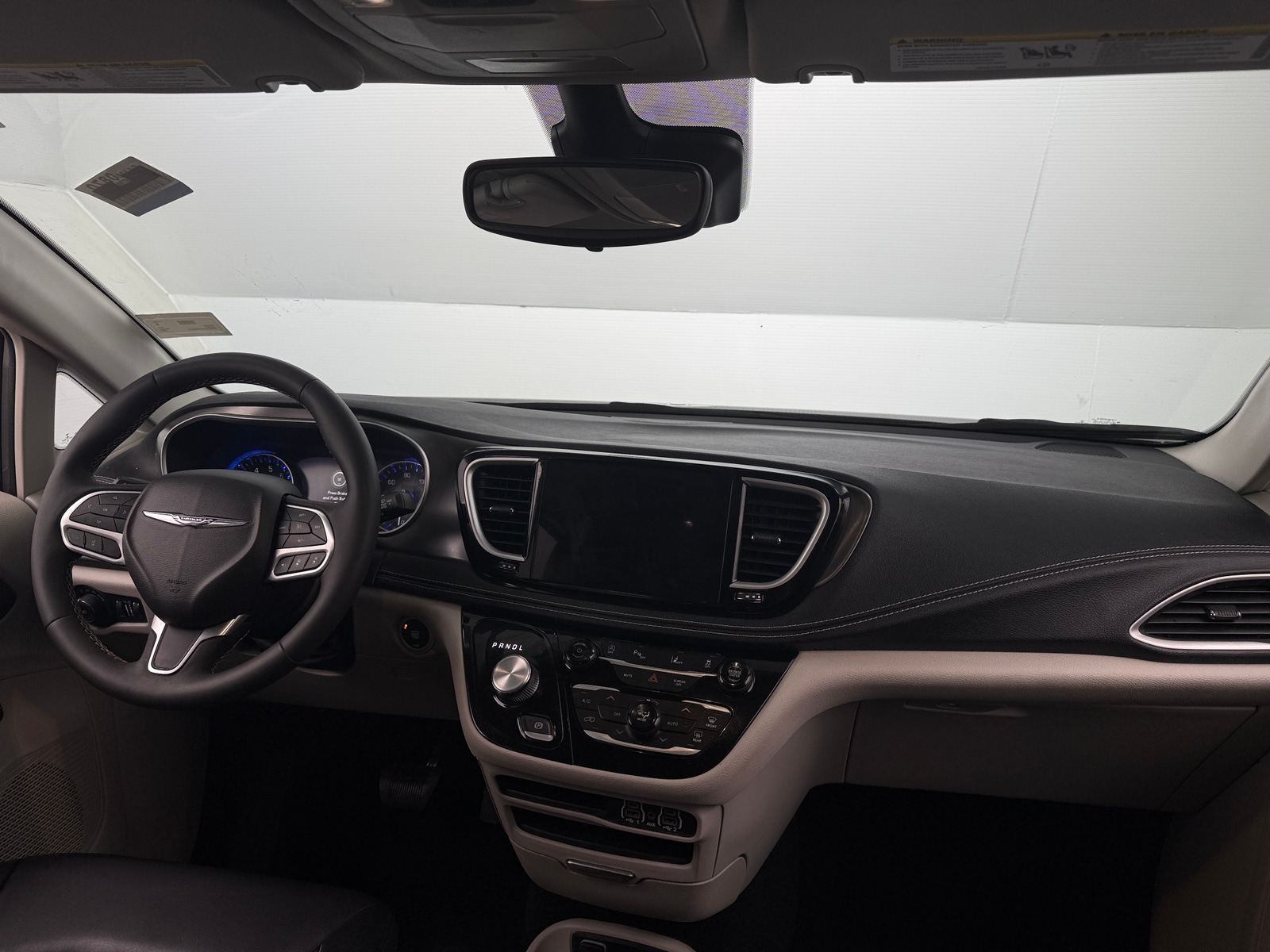 Thumbnail: 2023 Chrysler Pacifica - 2