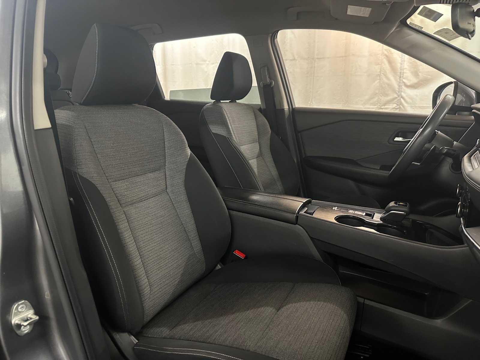 Thumbnail: 2021 Nissan Rogue - 2