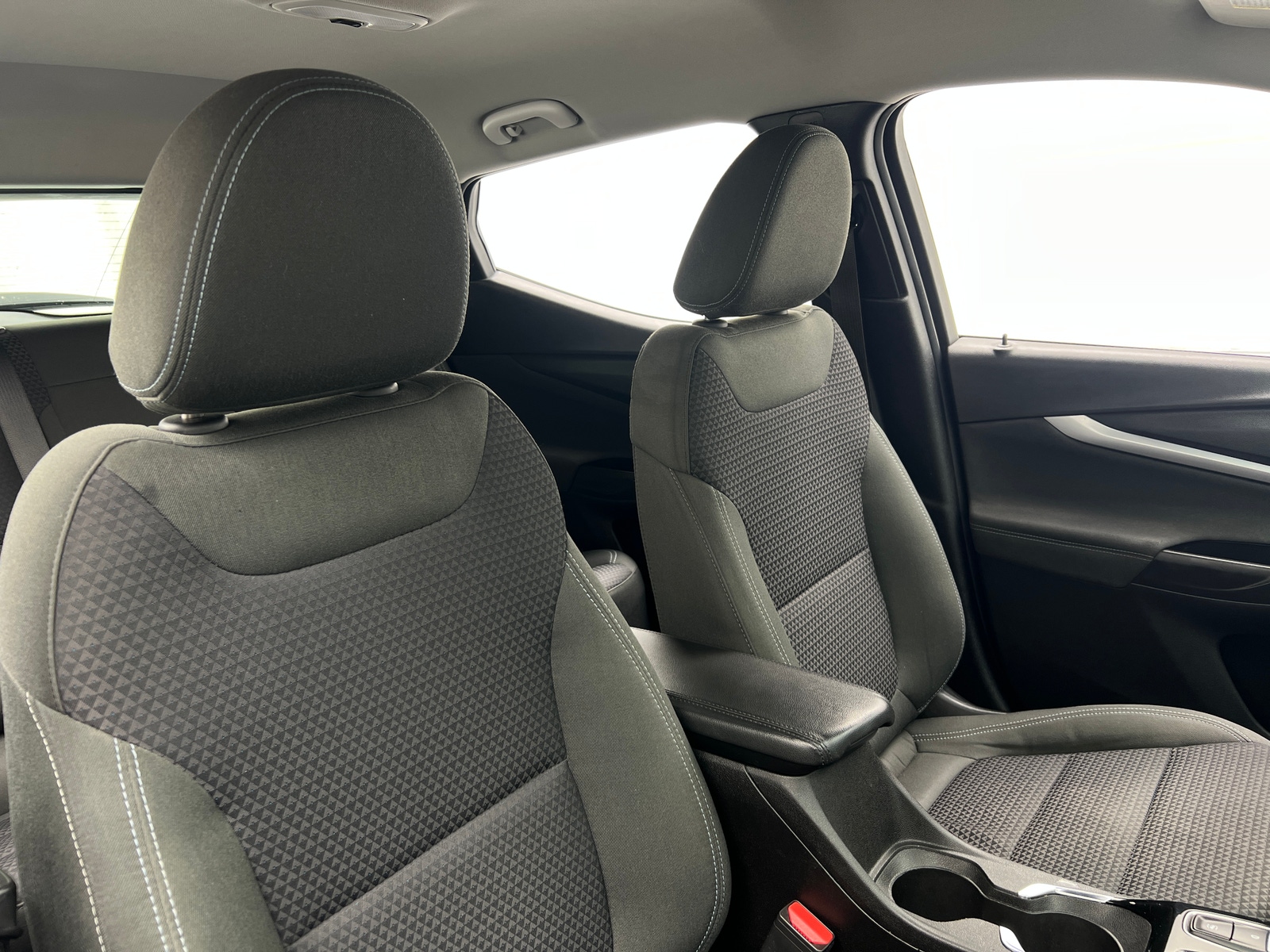 Thumbnail: 2023 Chevrolet Bolt EUV - 2