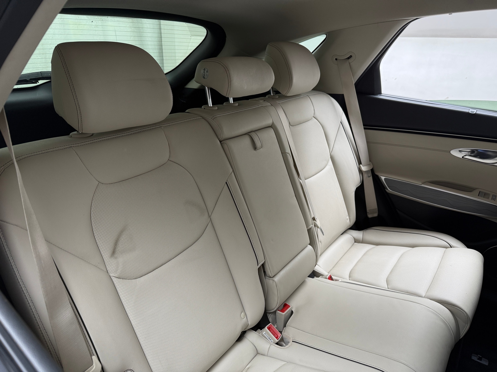 Thumbnail: 2022 Genesis GV70 - 5