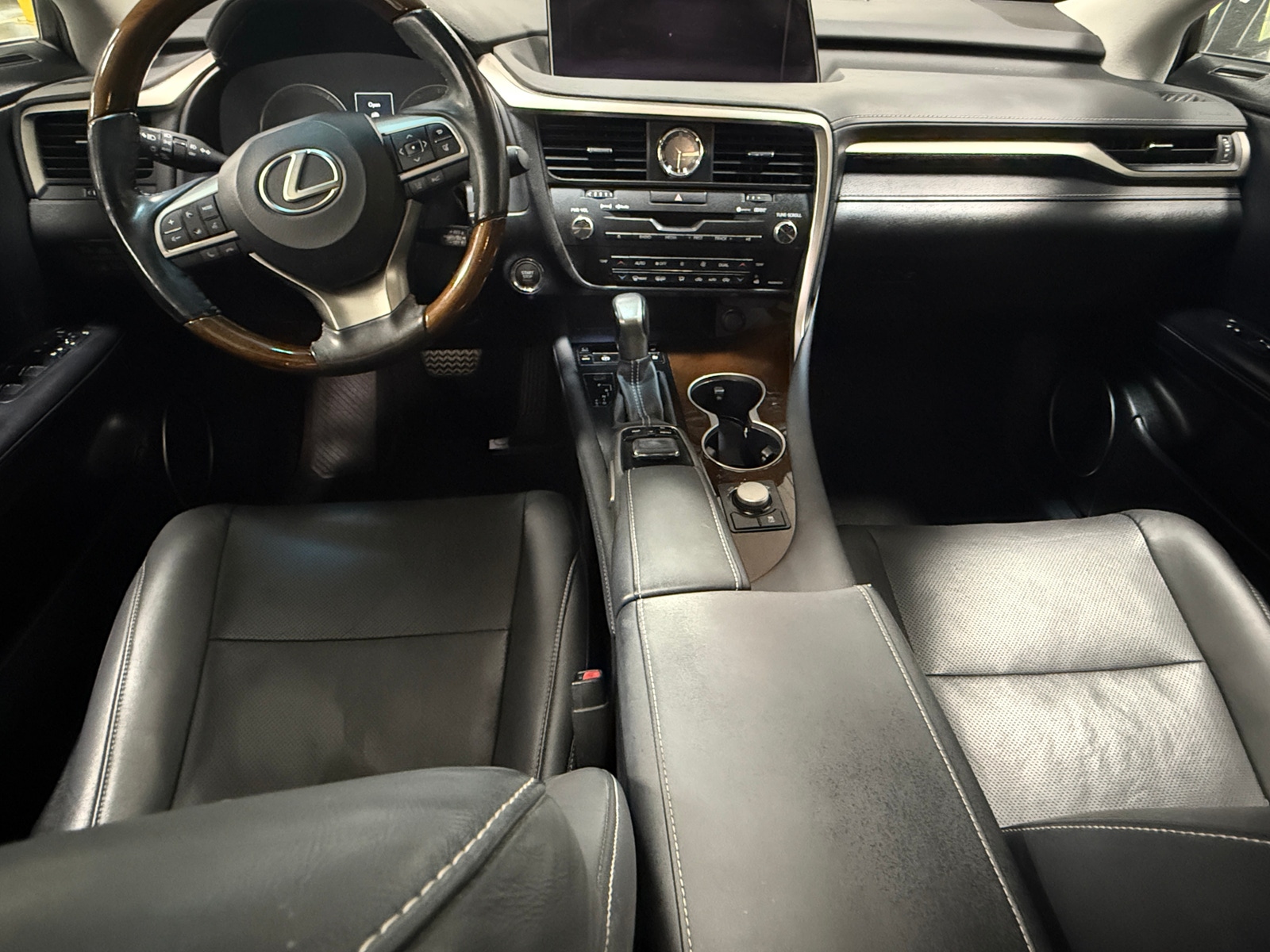 Thumbnail: 2019 Lexus RX - 3