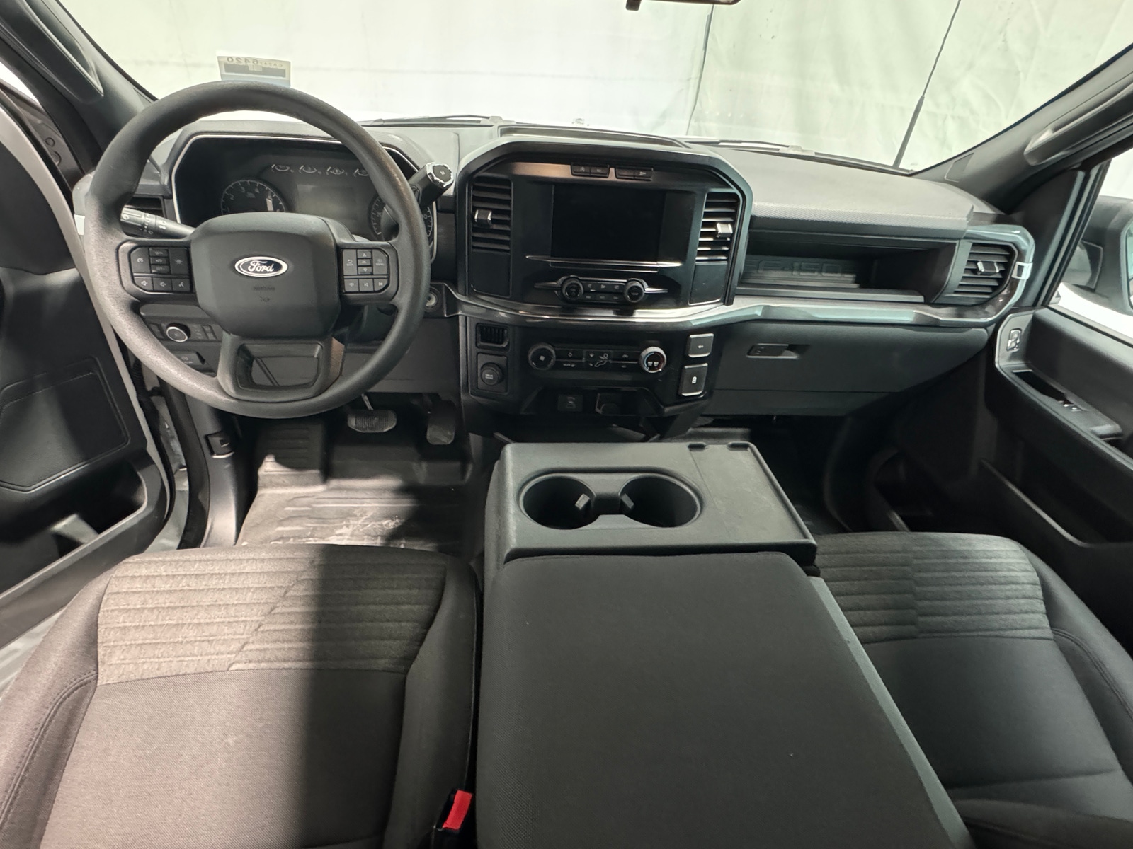 Thumbnail: 2023 Ford Econoline - 3