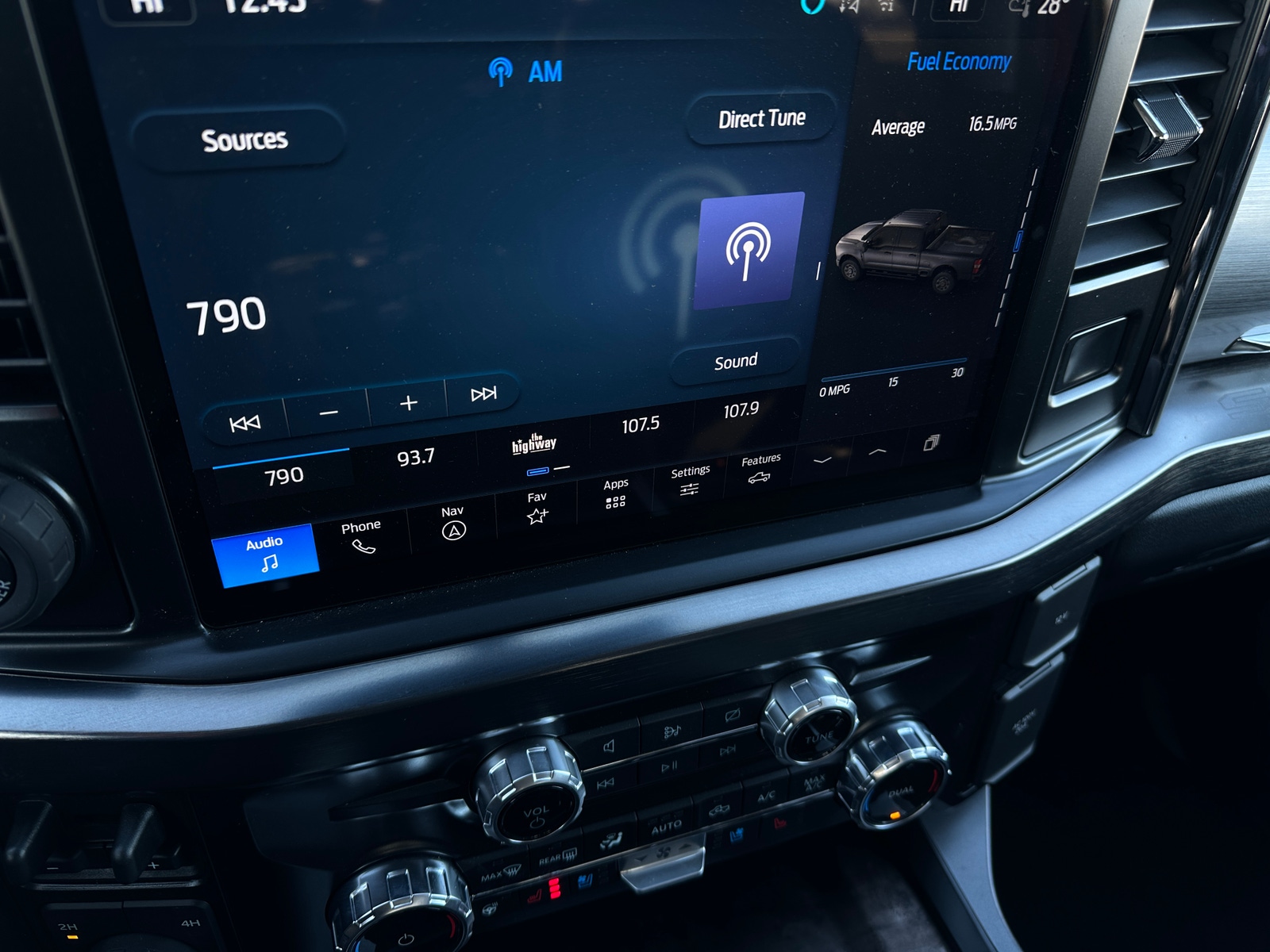 Thumbnail: 2024 Ford Econoline - 3