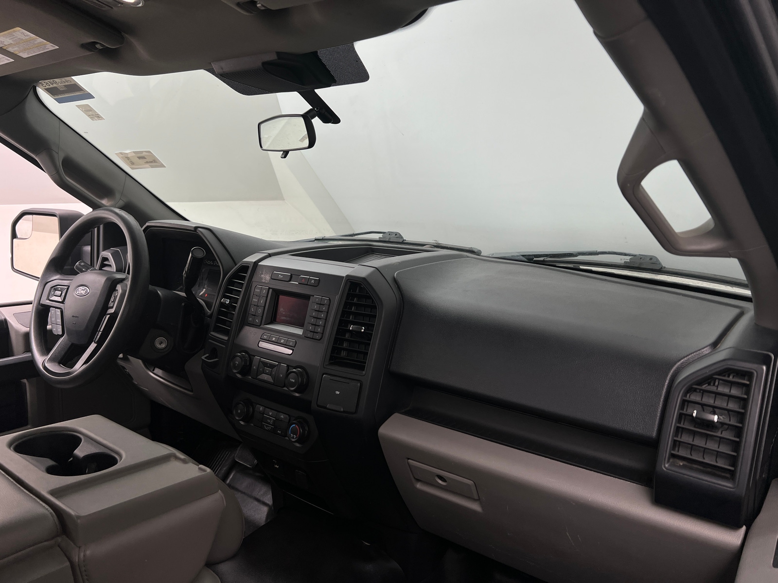 Thumbnail: 2019 Ford Econoline - 3