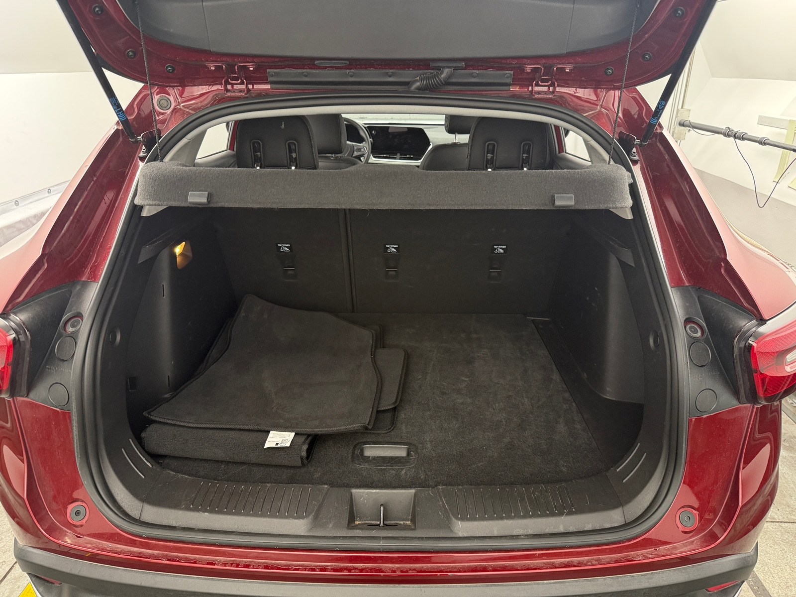 Thumbnail: 2025 Chevrolet Trax - 7