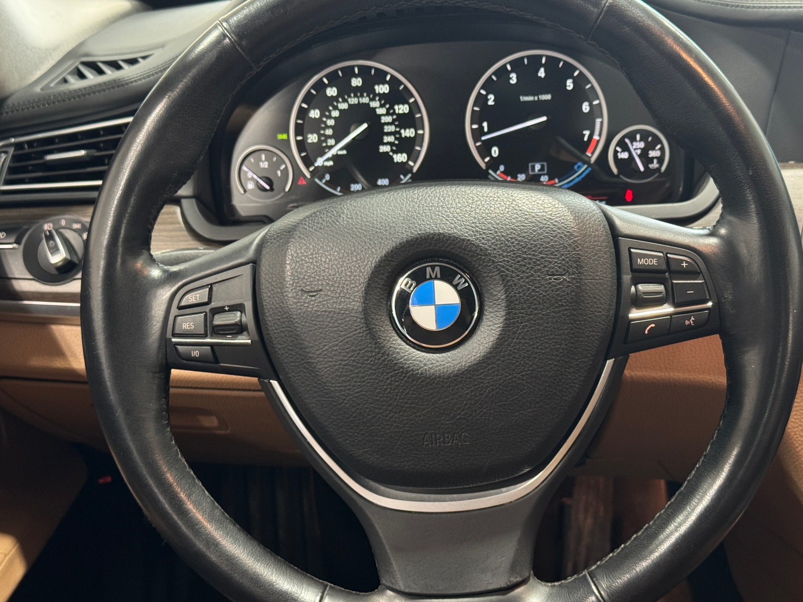 Thumbnail: 2012 BMW 7 Series - 4