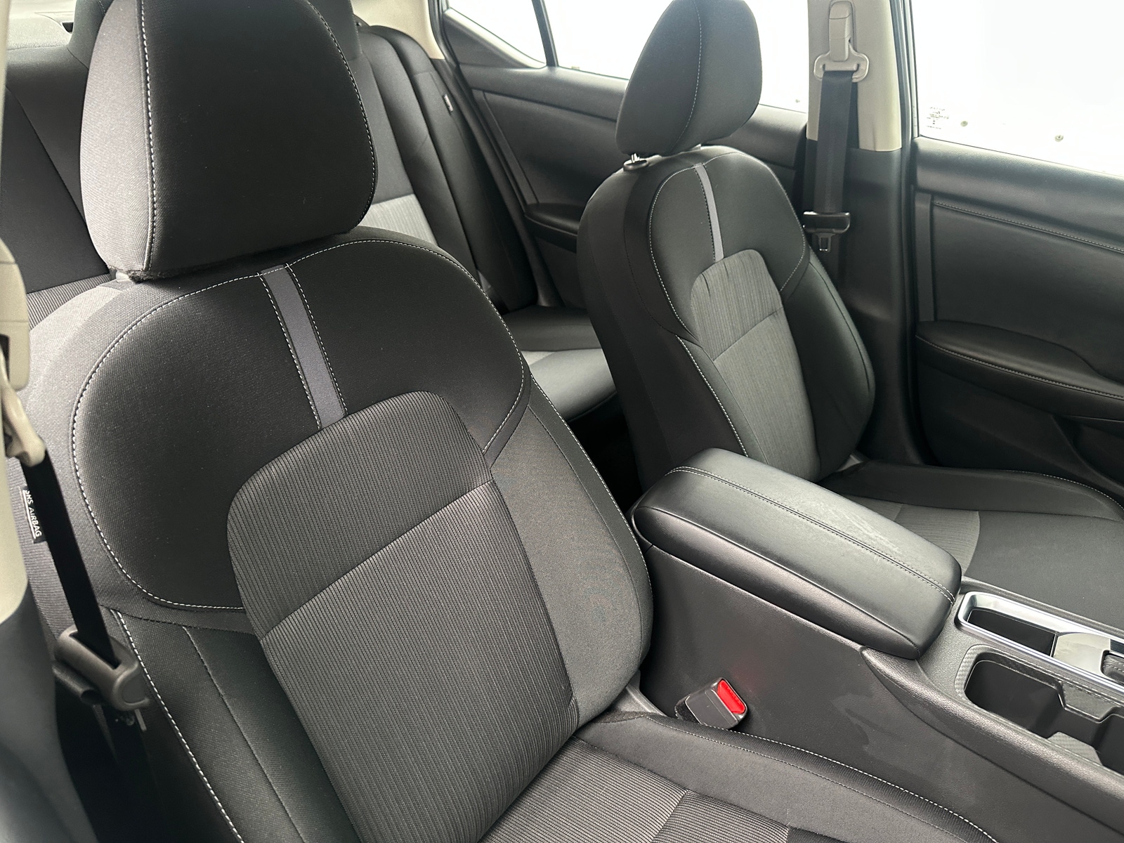 Thumbnail: 2025 Nissan Sentra - 2