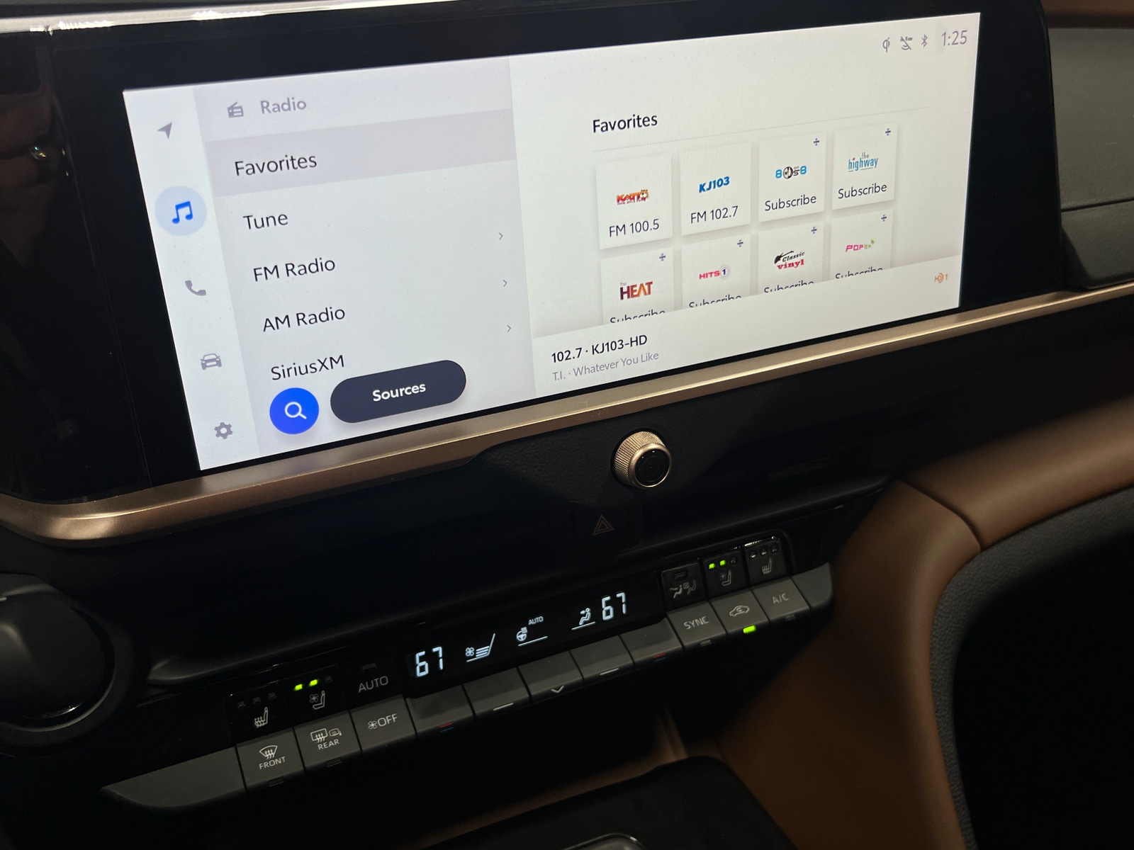 Thumbnail: 2025 Toyota Crown Signia - 3