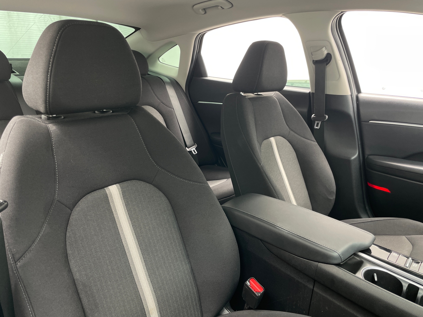 Thumbnail: 2023 Hyundai Sonata - 2