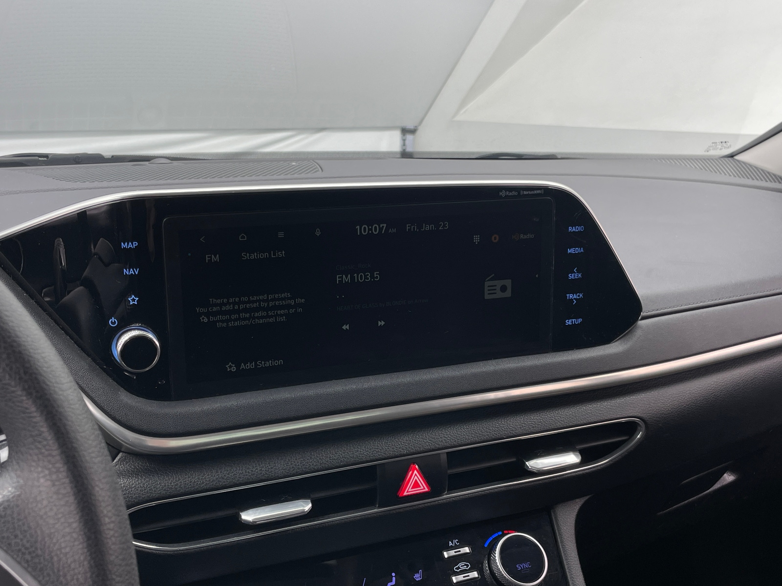 Thumbnail: 2023 Hyundai Sonata - 4