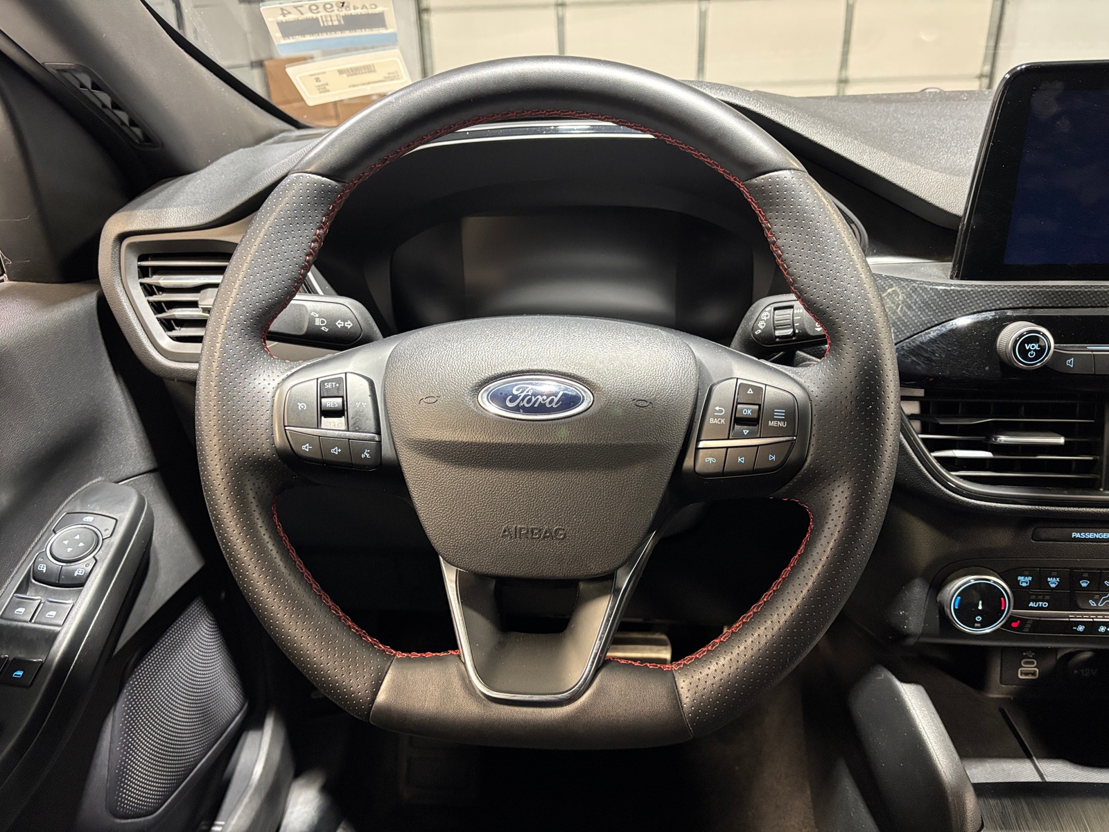 Thumbnail: 2024 Ford Escape - 5