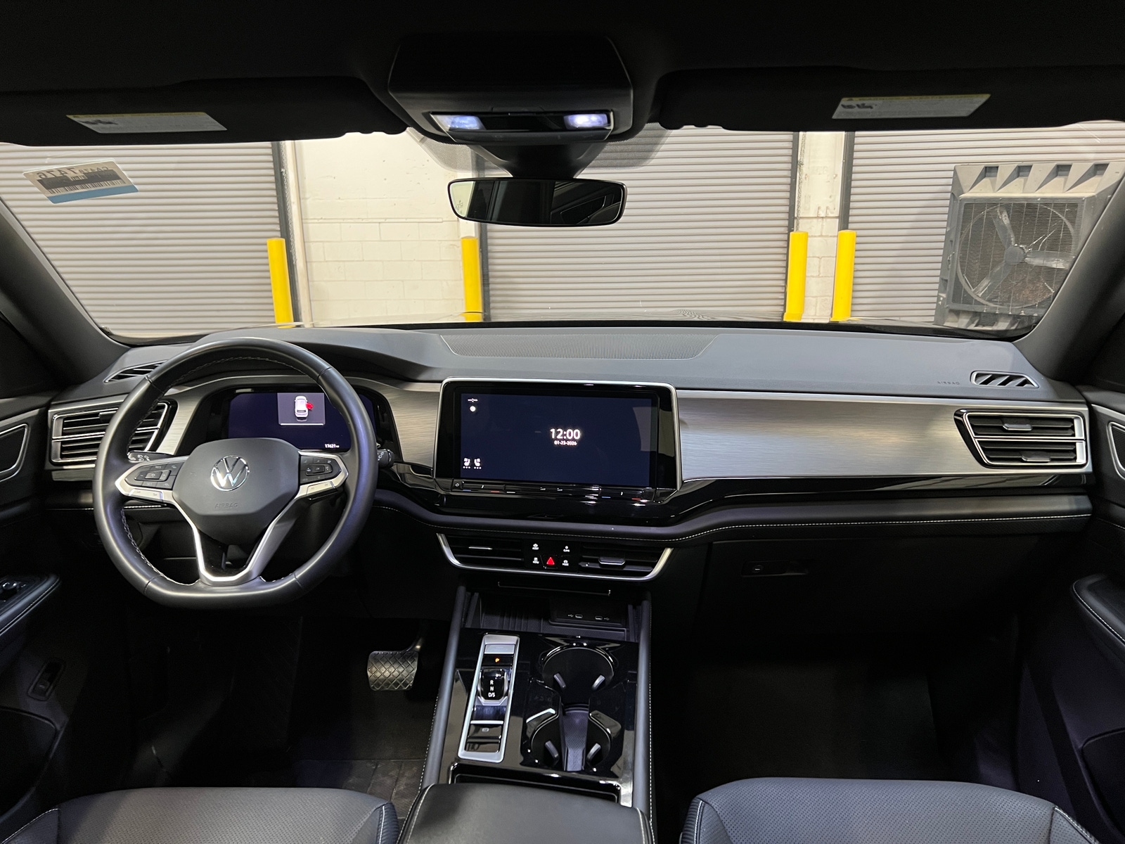 Thumbnail: 2025 Volkswagen Atlas - 3