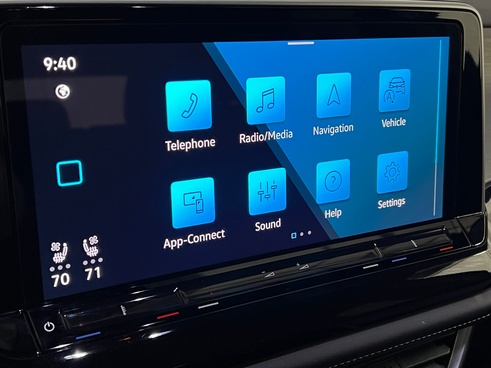 Thumbnail: 2025 Volkswagen Atlas - 4