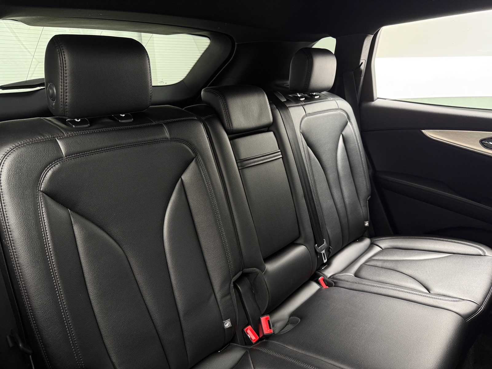 Thumbnail: 2019 Lincoln Nautilus - 5