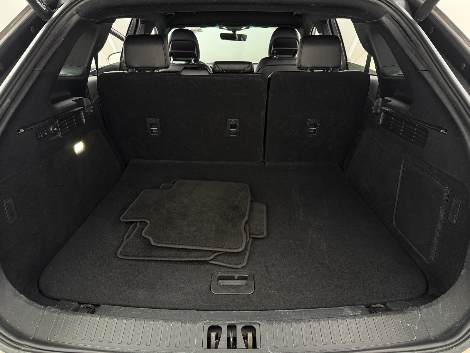 Thumbnail: 2019 Lincoln Nautilus - 6