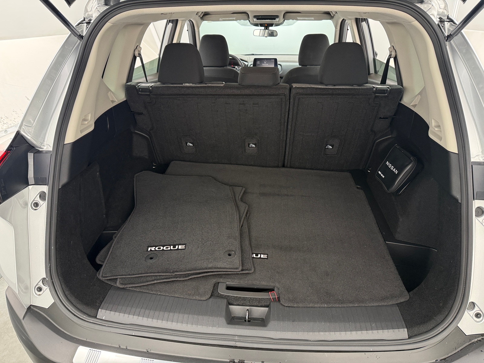 Thumbnail: 2023 Nissan Rogue - 7