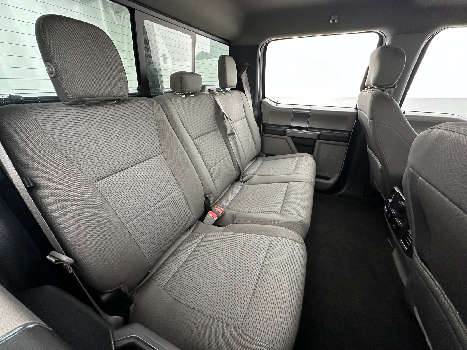 Thumbnail: 2019 Ford Econoline - 6