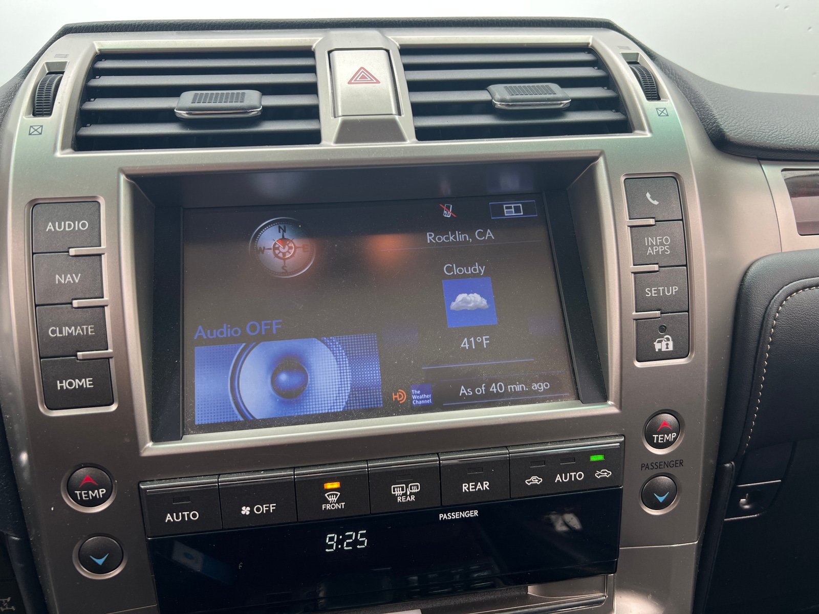 Thumbnail: 2017 Lexus GX - 3