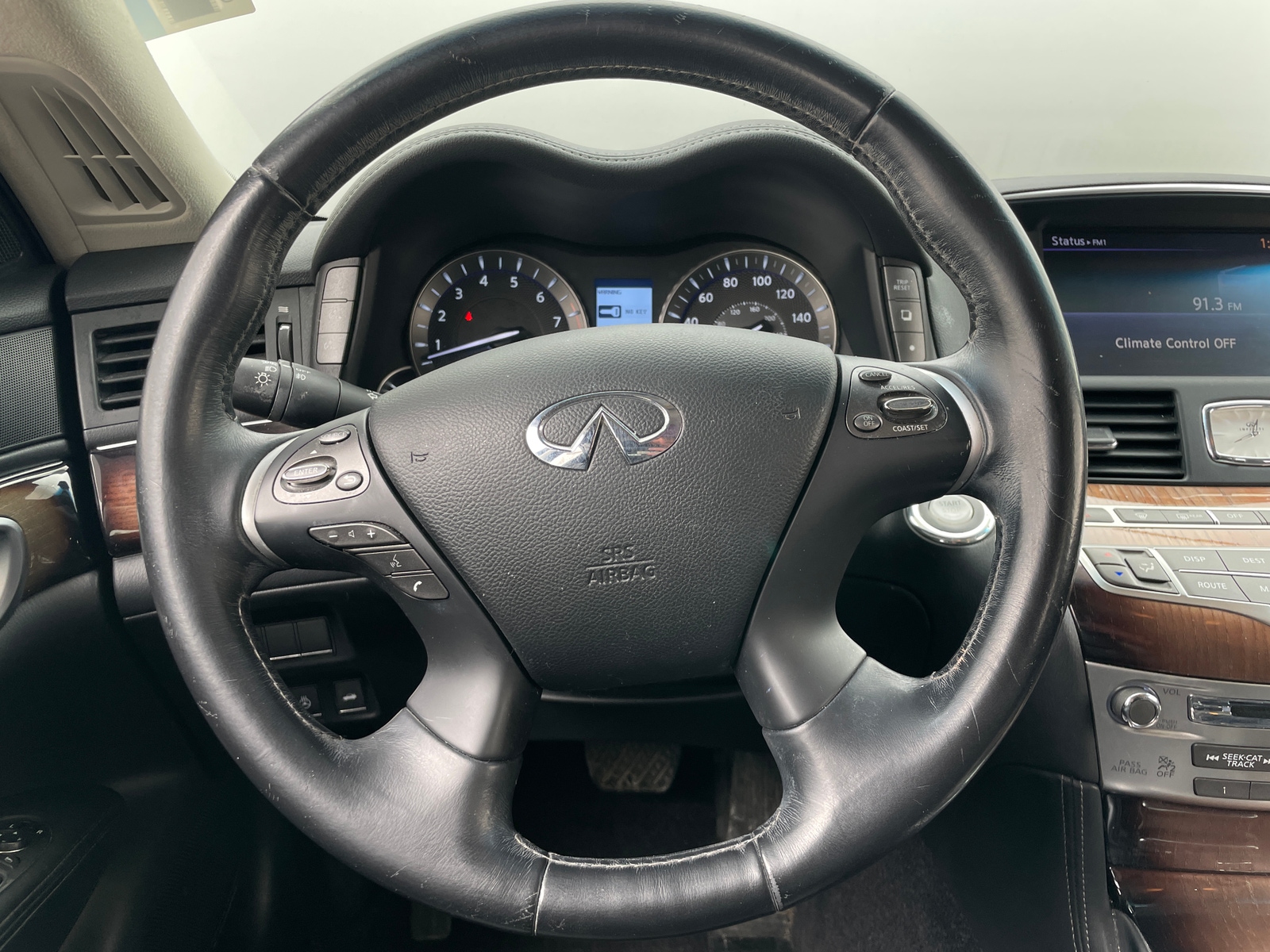 Thumbnail: 2012 INFINITI M56 - 4