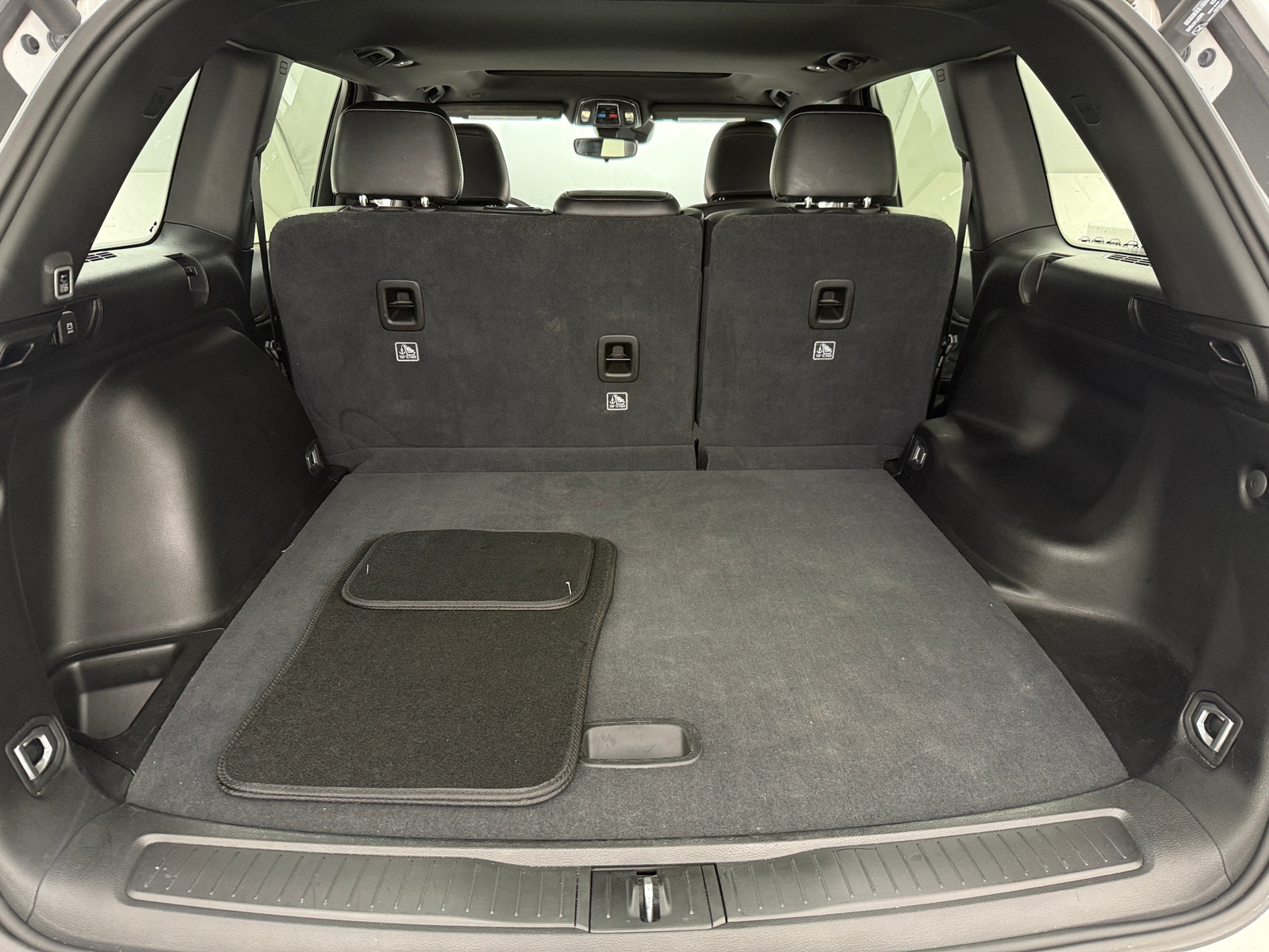 Thumbnail: 2023 Jeep Grand Cherokee - 6