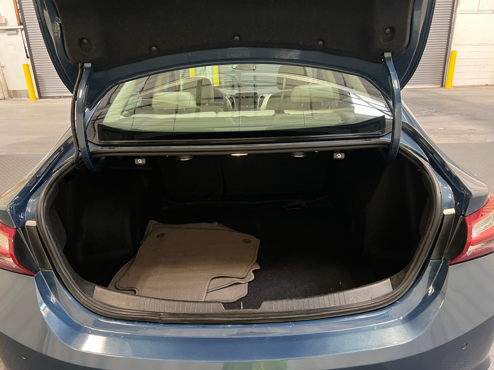 Thumbnail: 2024 Chevrolet Malibu - 6