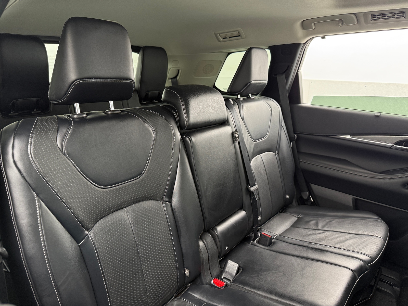 Thumbnail: 2023 INFINITI QX60 - 5