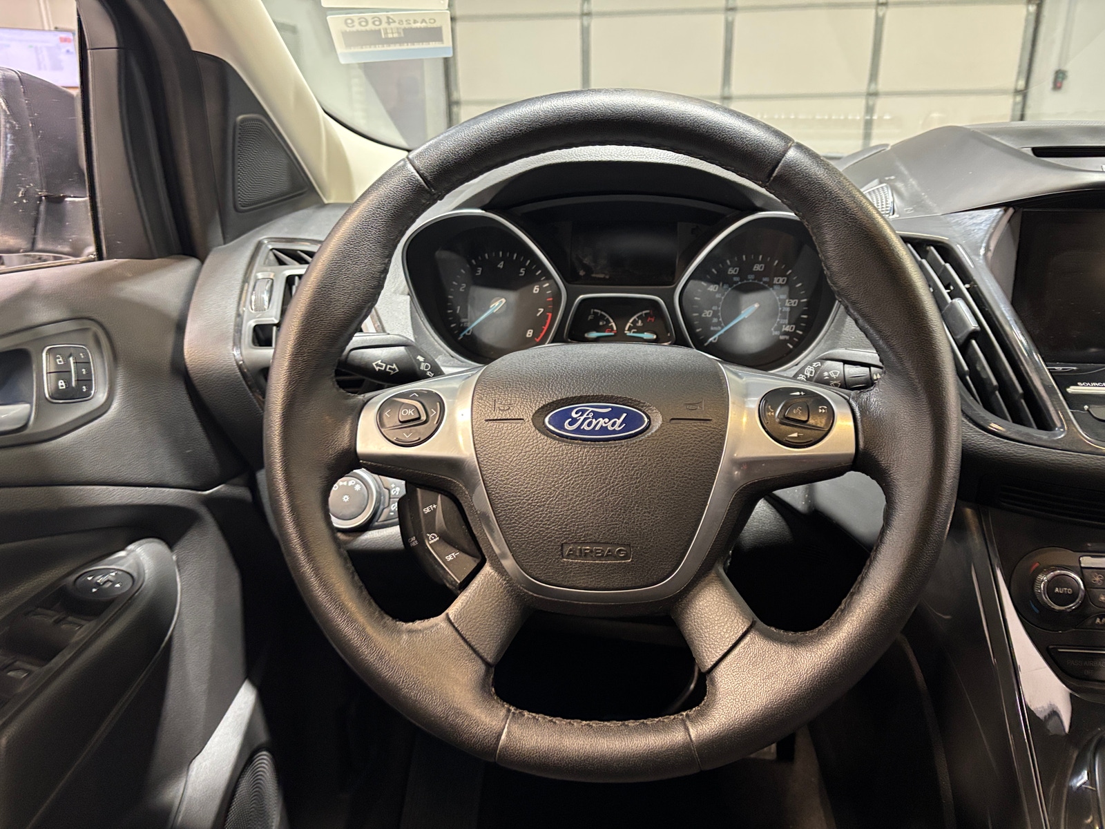 Thumbnail: 2015 Ford Escape - 4