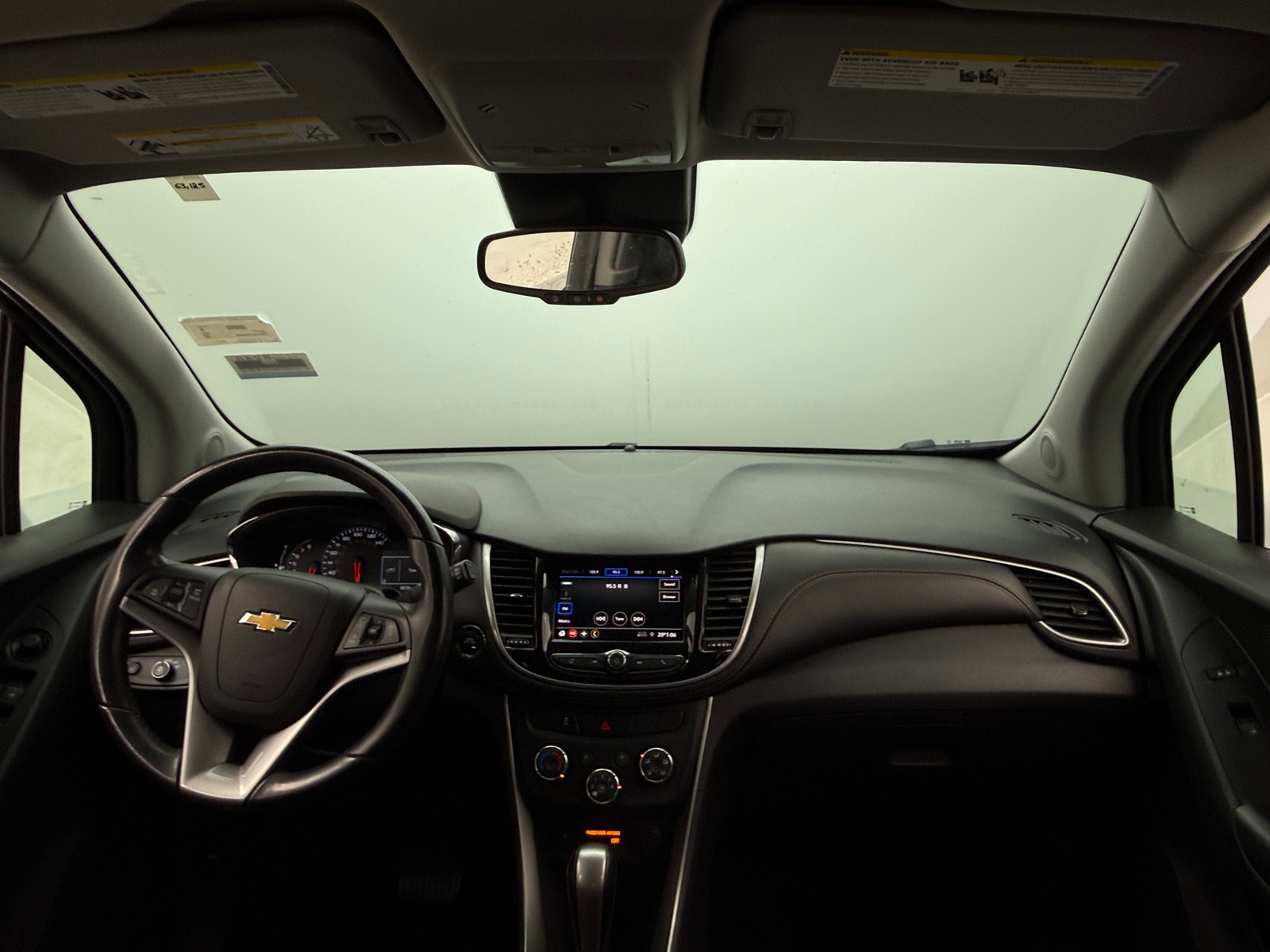 Thumbnail: 2022 Chevrolet Trax - 3