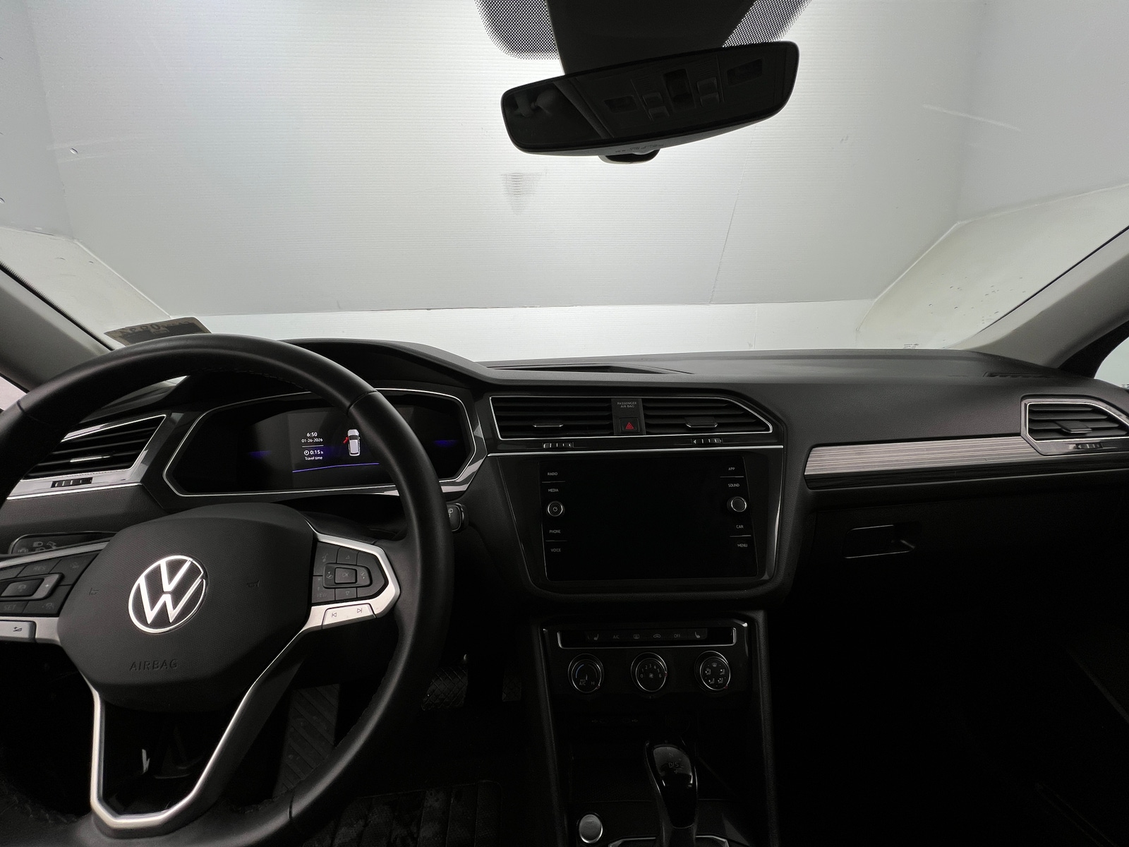 Thumbnail: 2024 Volkswagen Tiguan - 2