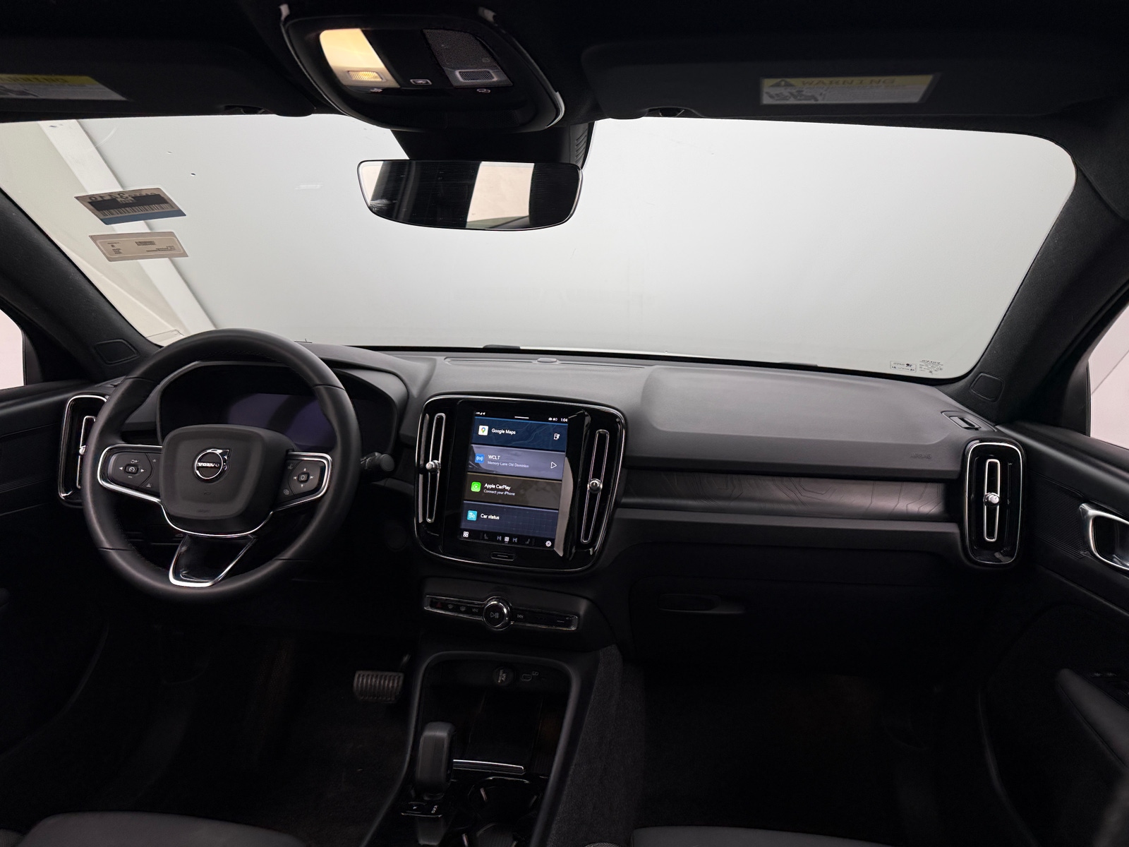 Thumbnail: 2023 Volvo C40 - 3