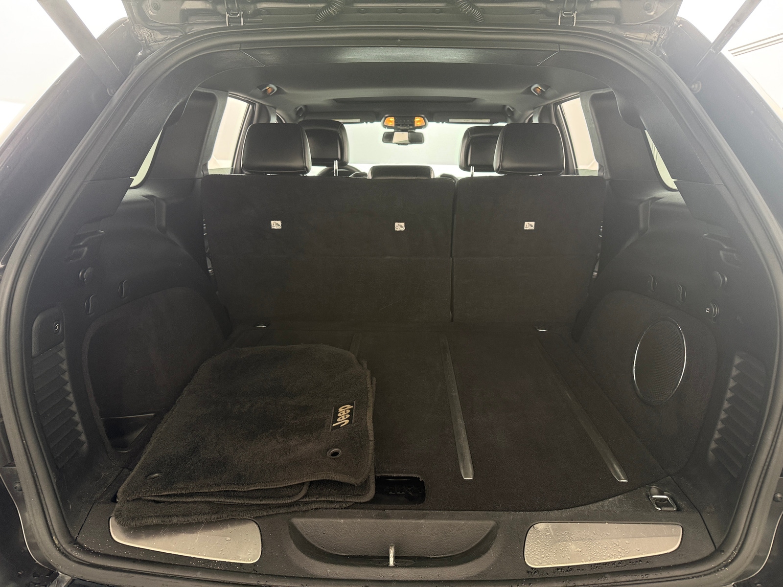 Thumbnail: 2014 Jeep Grand Cherokee - 6