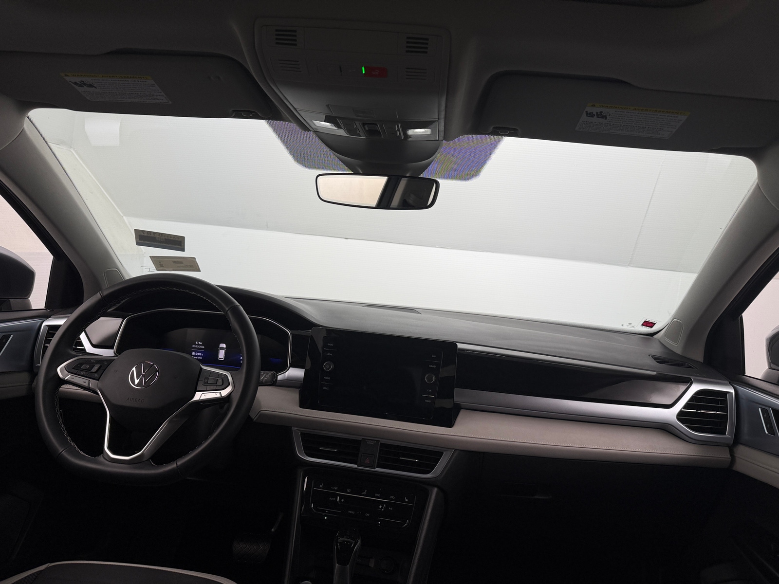 Thumbnail: 2025 Volkswagen Taos - 2