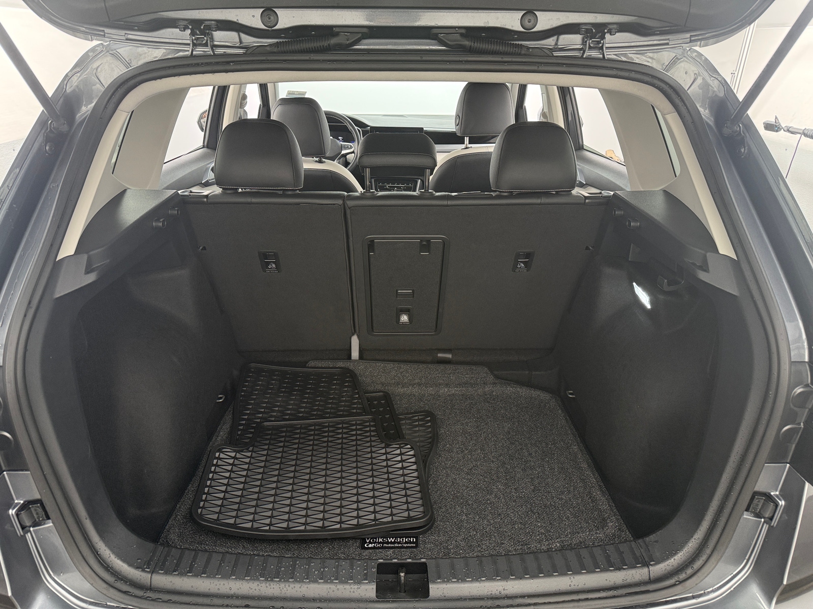 Thumbnail: 2025 Volkswagen Taos - 6