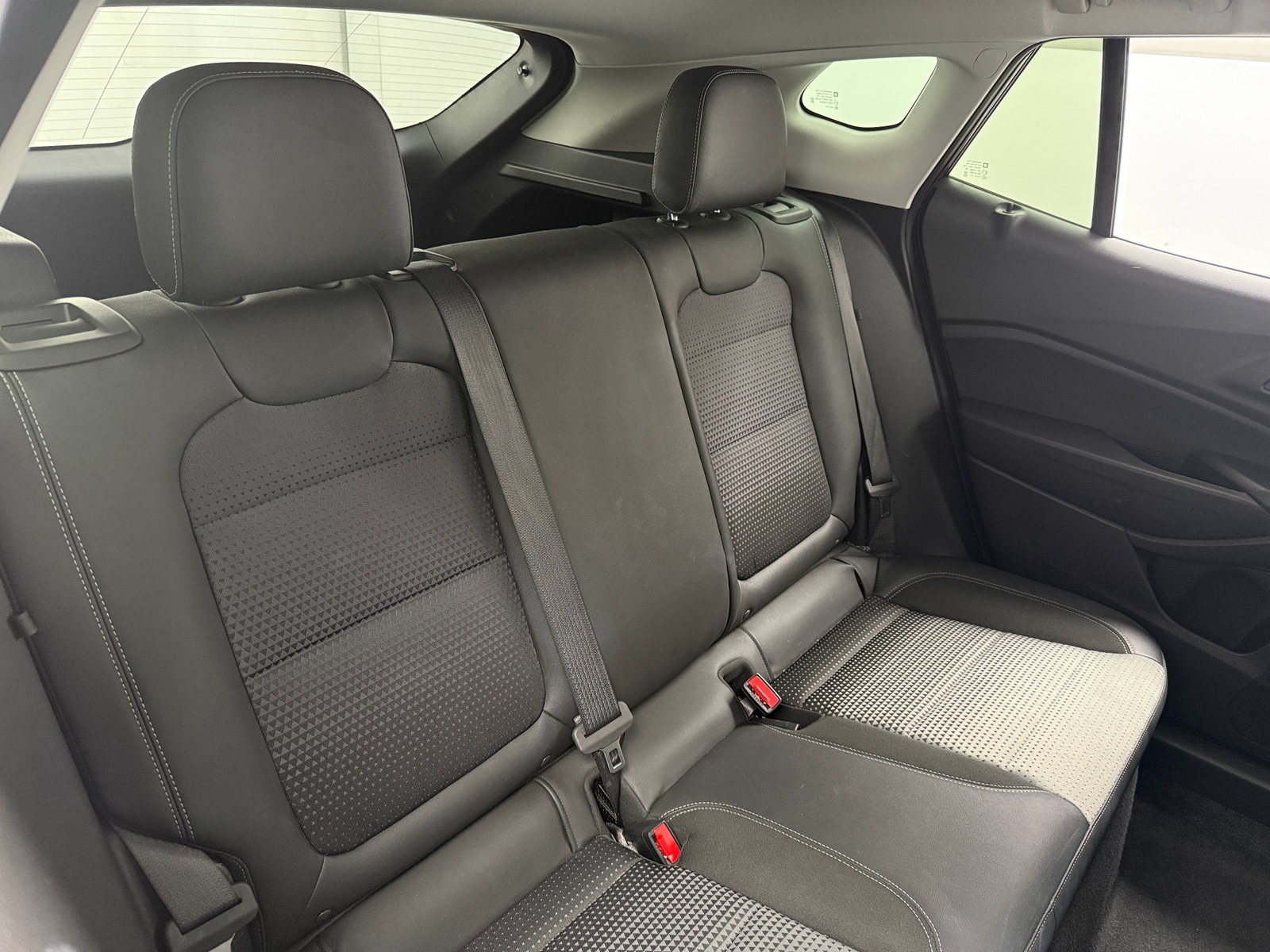 Thumbnail: 2025 Chevrolet Trax - 6