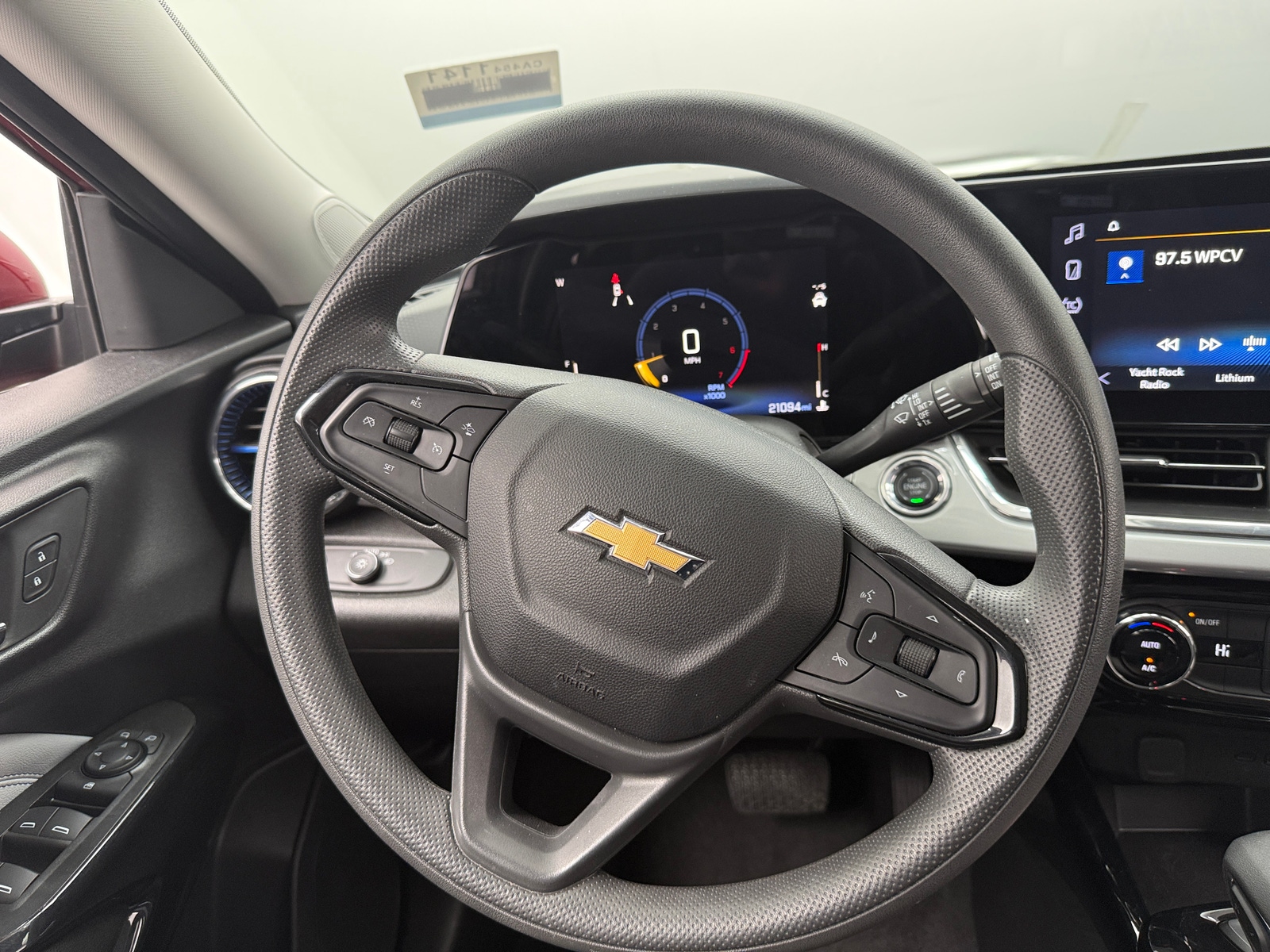 Thumbnail: 2025 Chevrolet Trax - 5