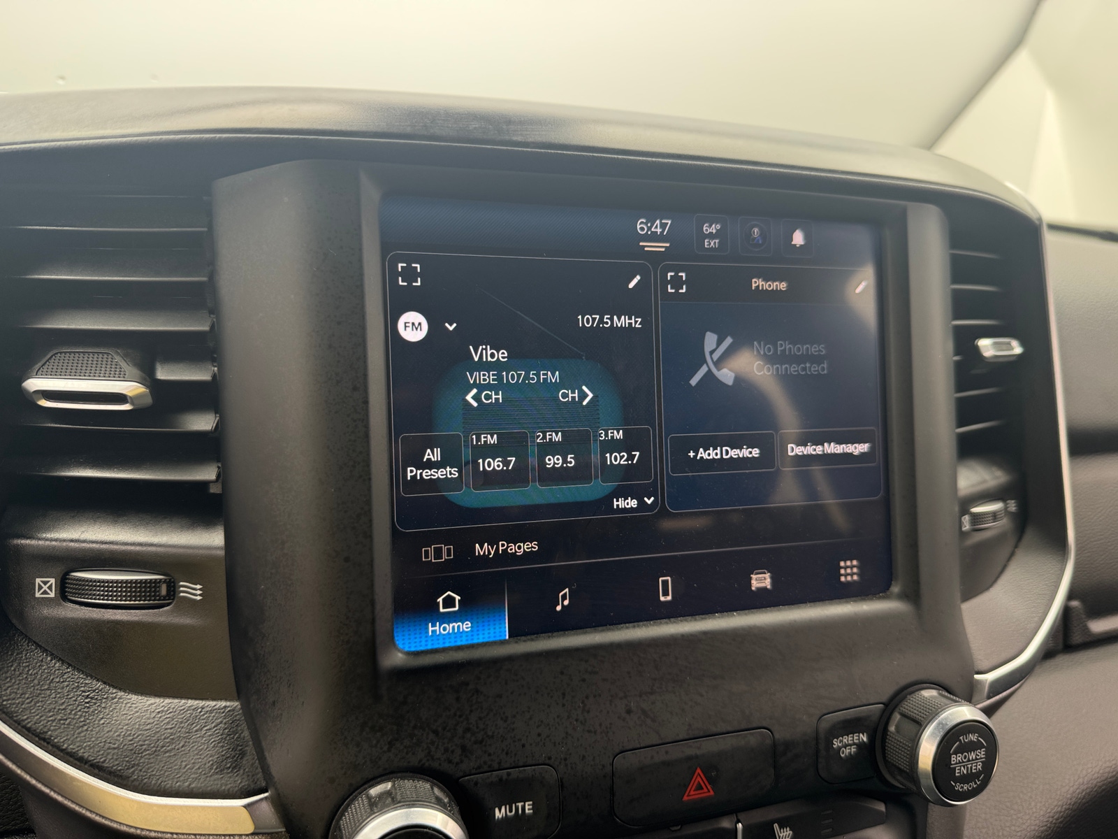 Thumbnail: 2024 RAM 1500 - 4