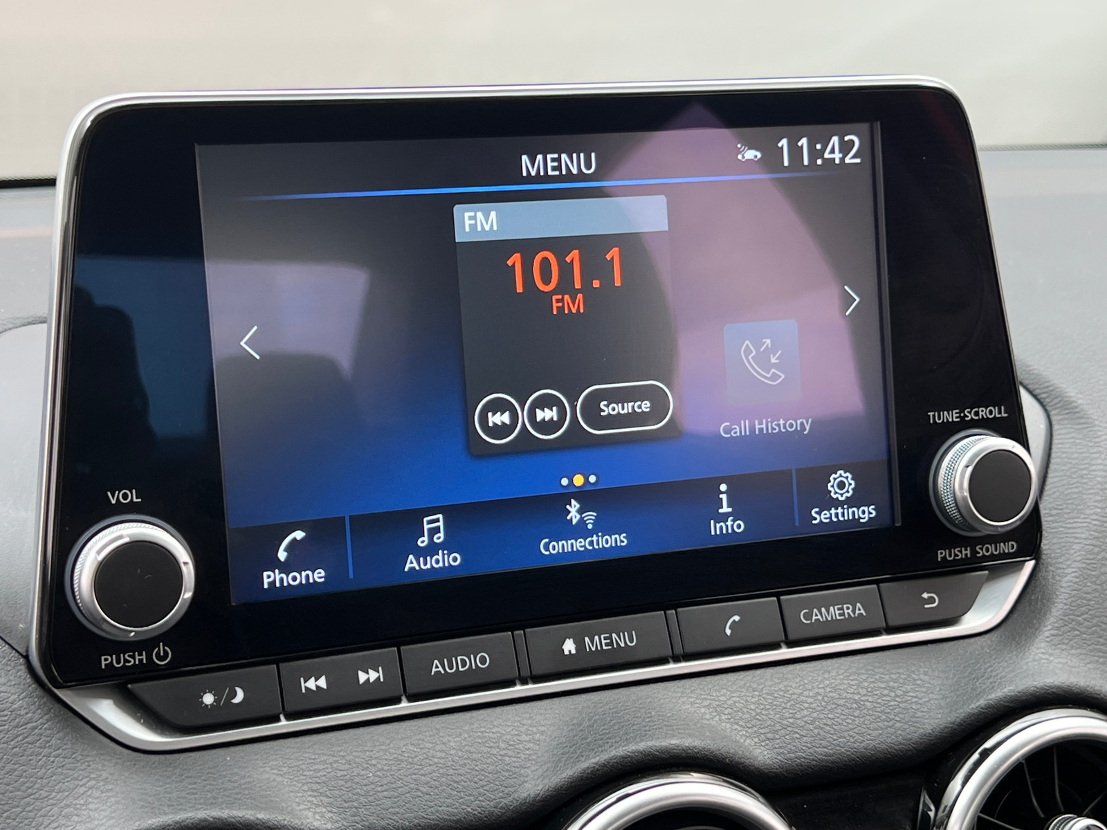 Thumbnail: 2024 Nissan Sentra - 3