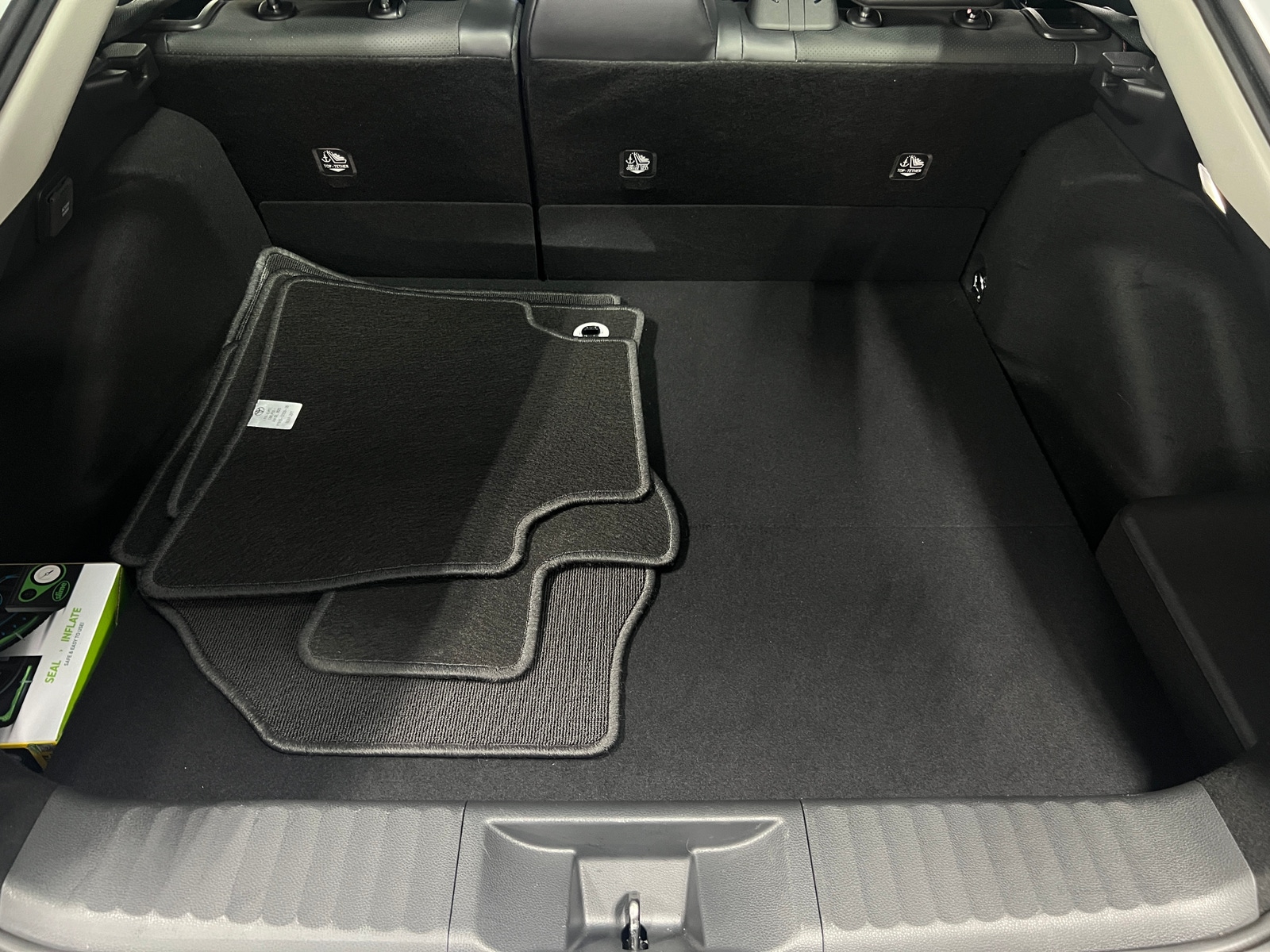 Thumbnail: 2025 Toyota Prius - 6