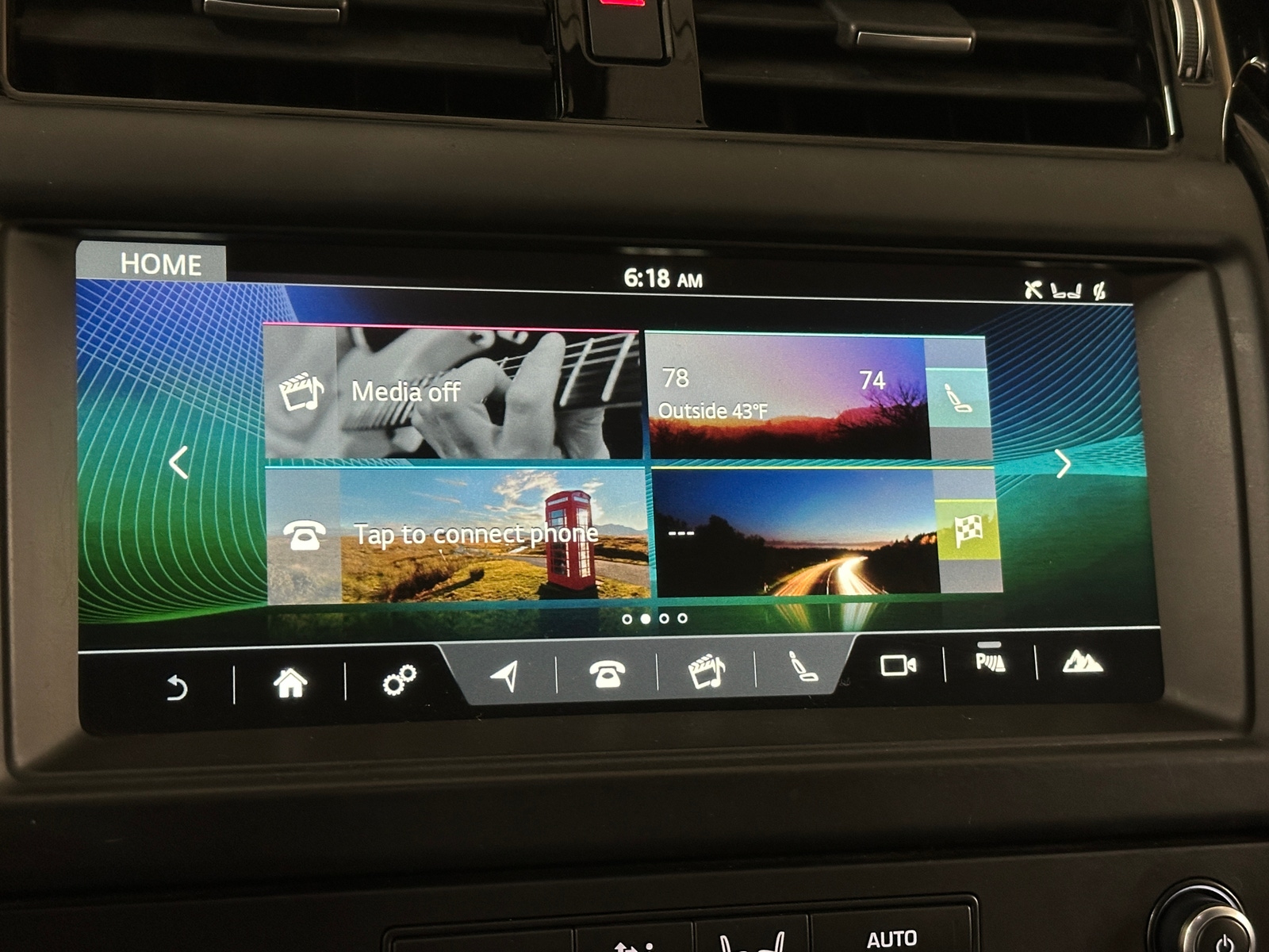 Thumbnail: 2018 Land Rover Discovery - 3