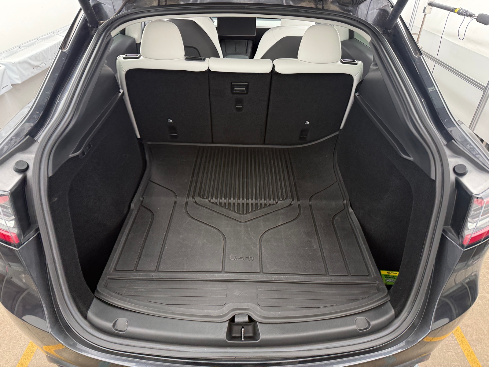 Thumbnail: 2024 Tesla Model Y - 6